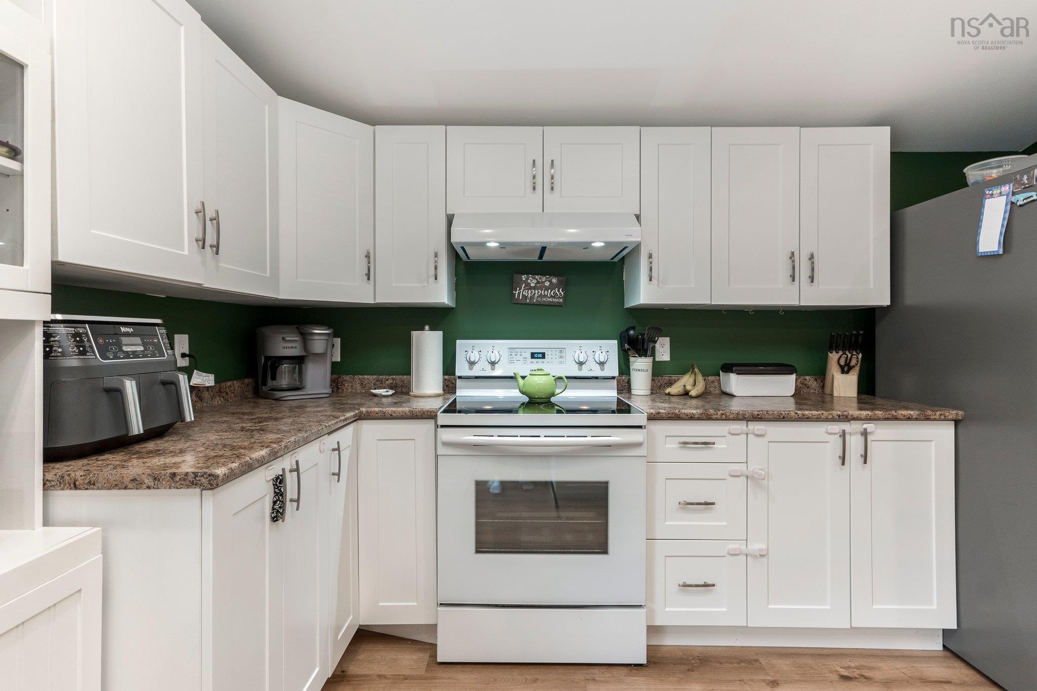 $1,190,000.00: 206 Monte Vista Road, Enfield