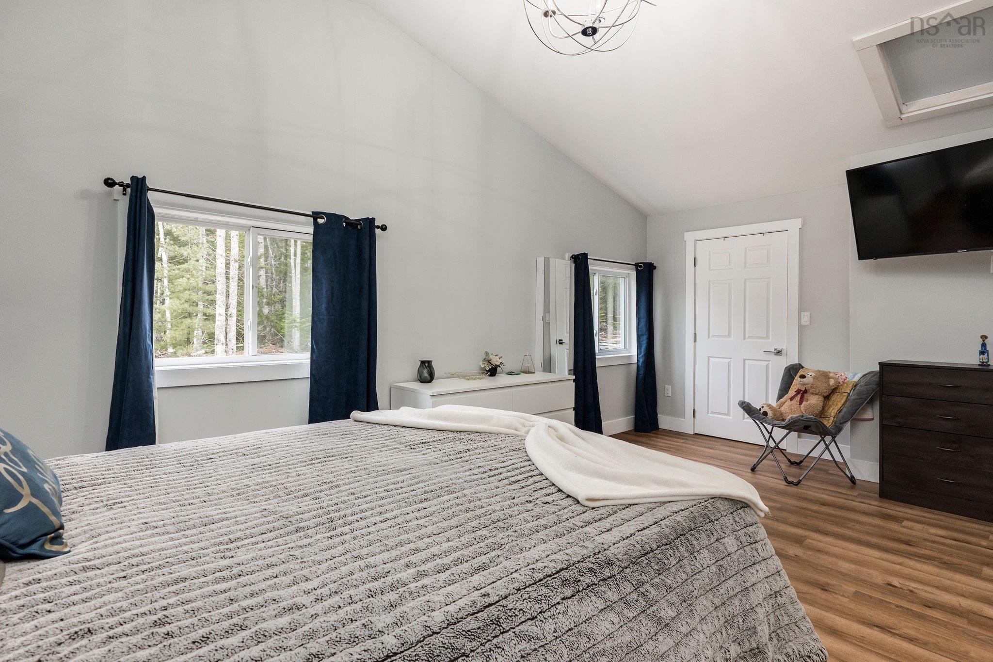 $1,190,000.00: 206 Monte Vista Road, Enfield