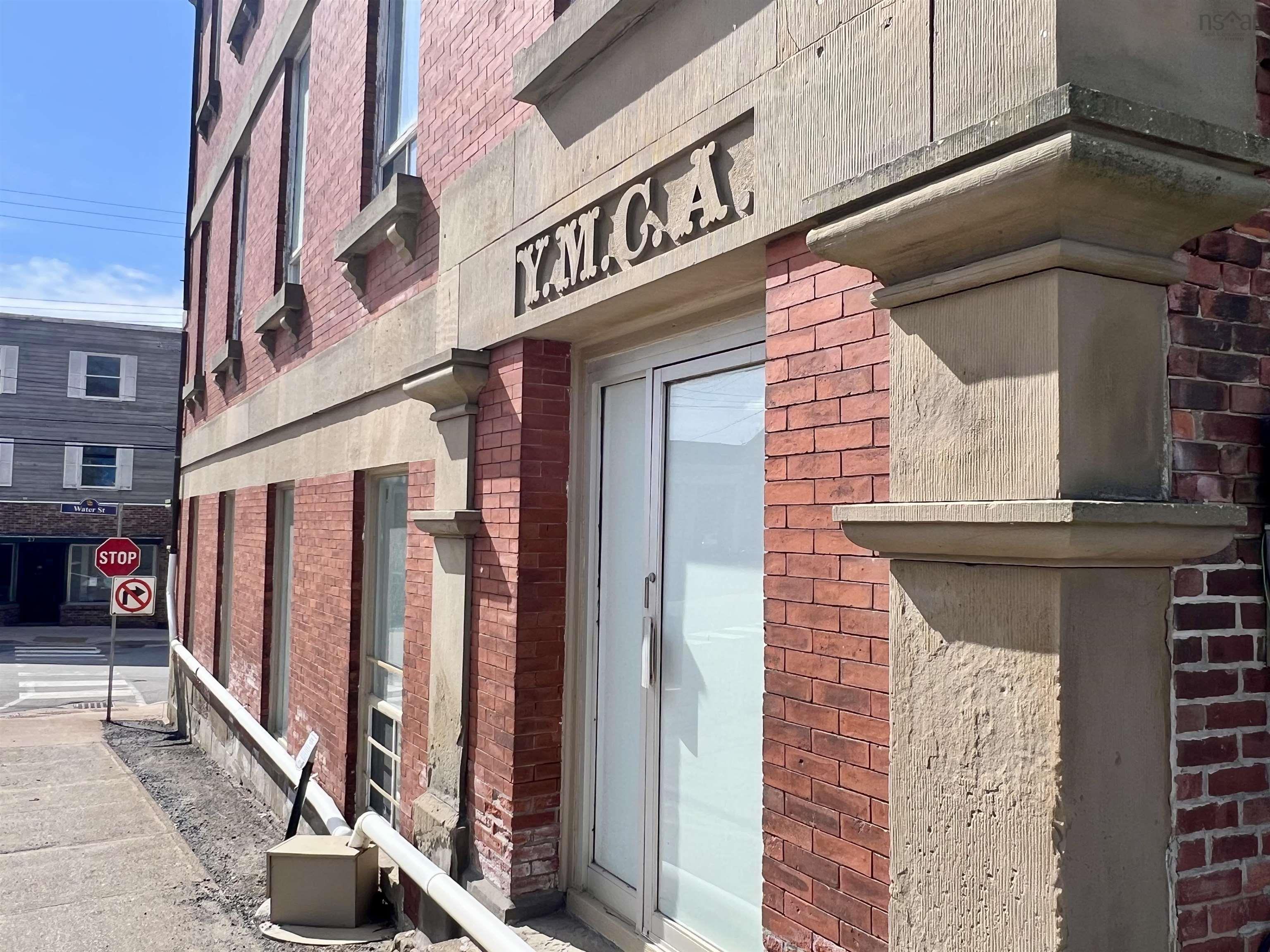 $399,444.00: 30 Water Street, Pictou