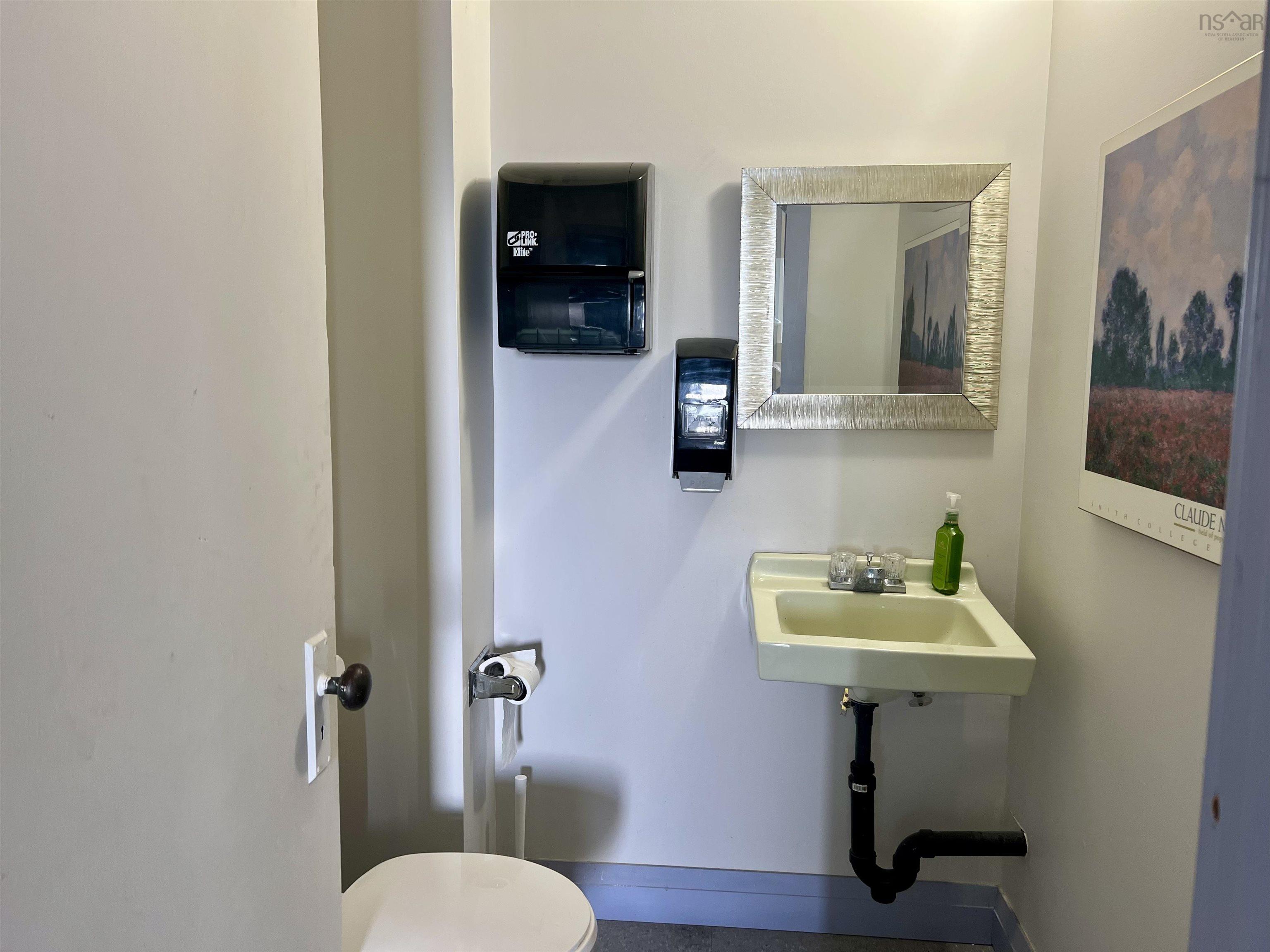 $399,444.00: 30 Water Street, Pictou