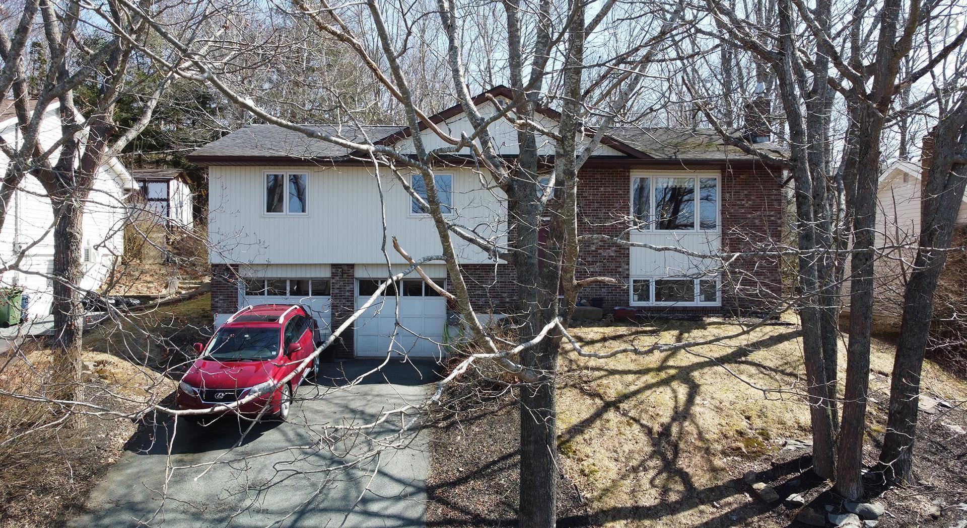 $599,900.00: 53 Riverview Crescent, Bedford