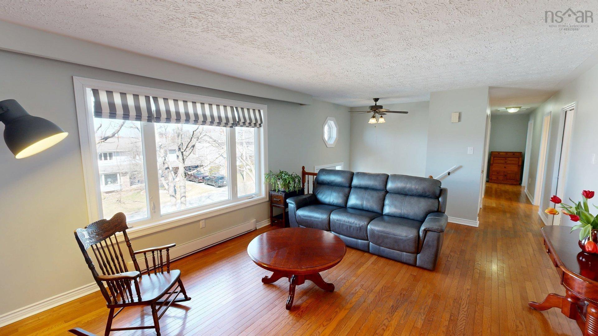 $599,900.00: 53 Riverview Crescent, Bedford