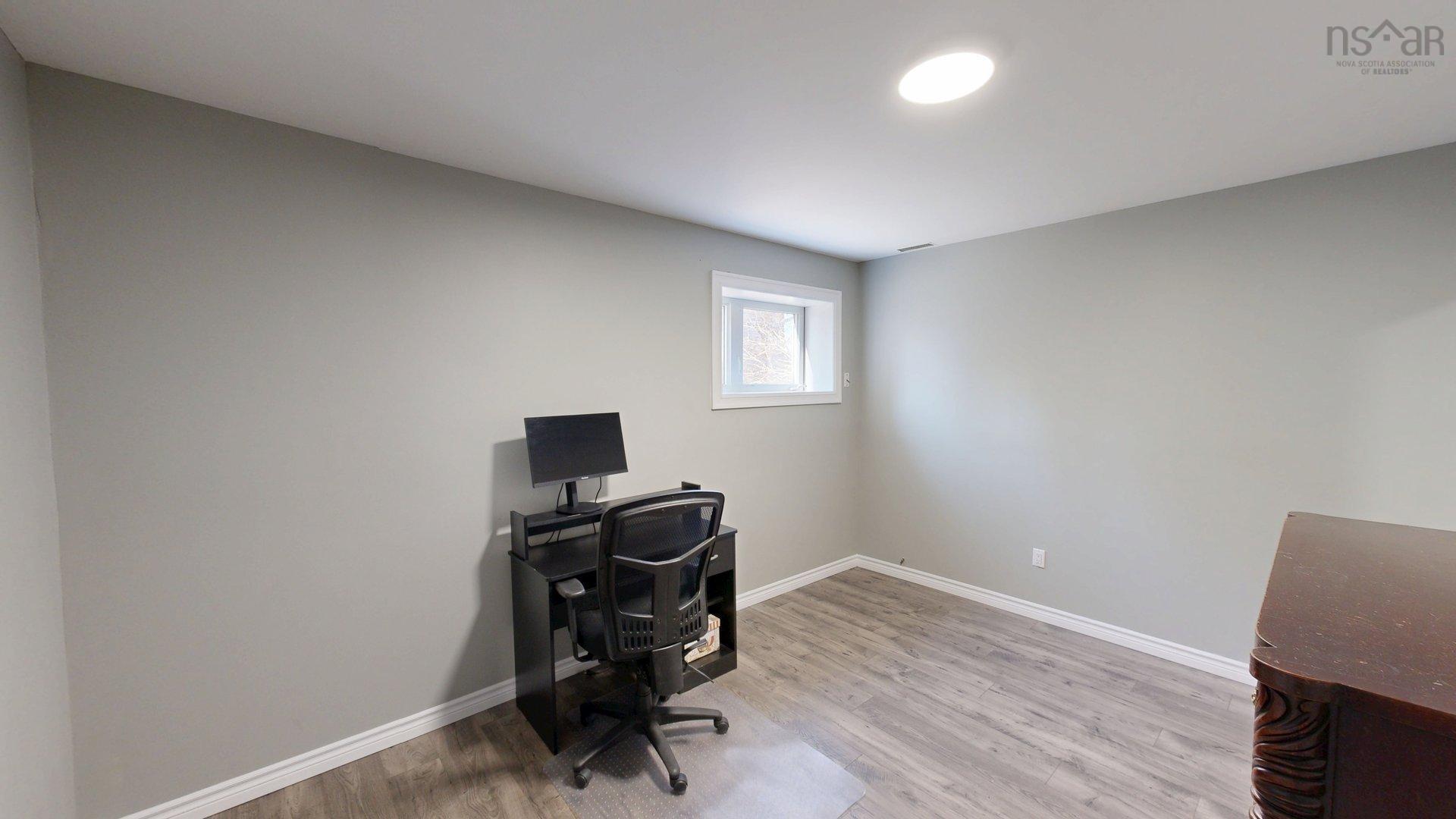 $599,900.00: 53 Riverview Crescent, Bedford