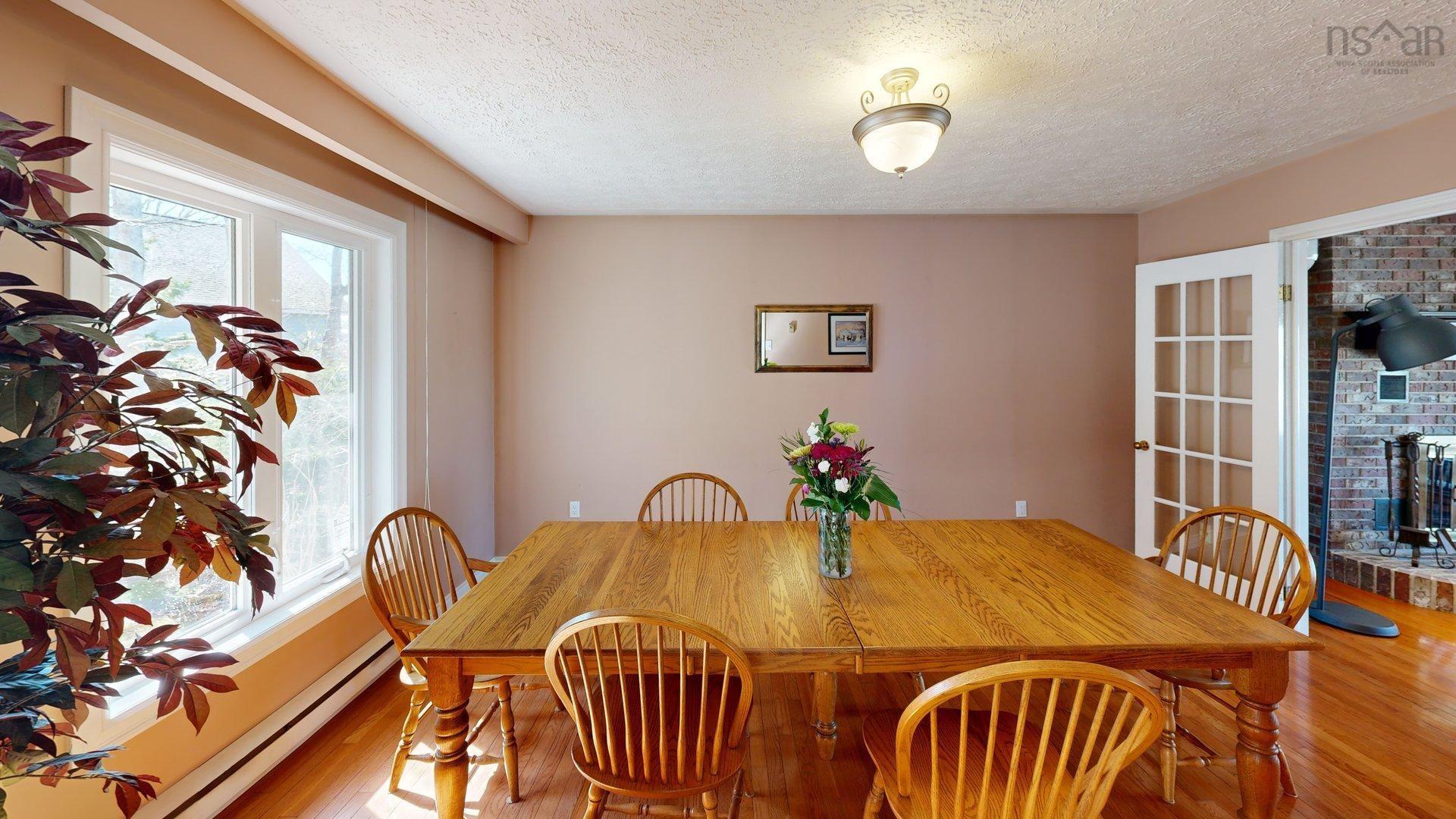 $599,900.00: 53 Riverview Crescent, Bedford