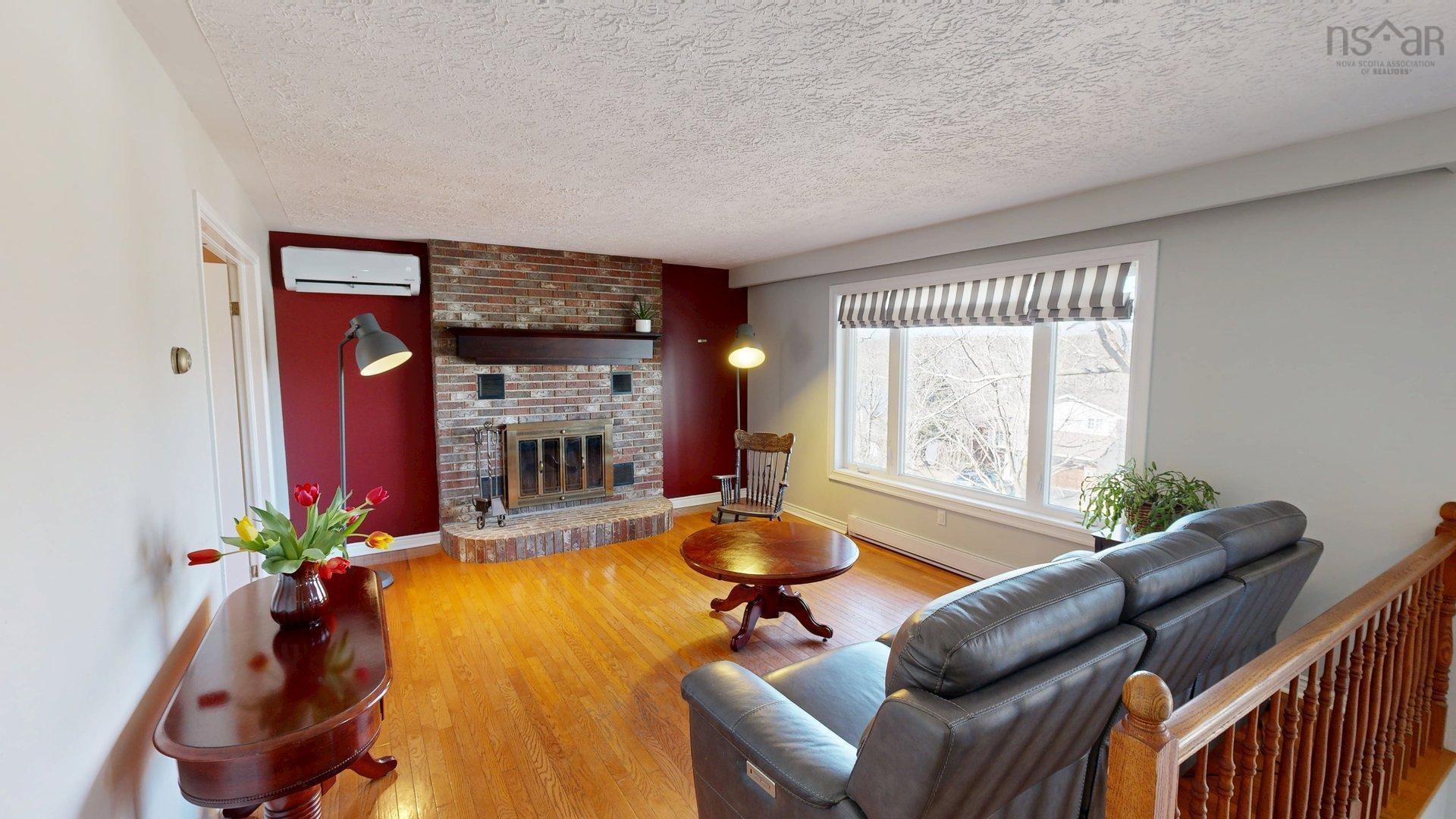 $599,900.00: 53 Riverview Crescent, Bedford