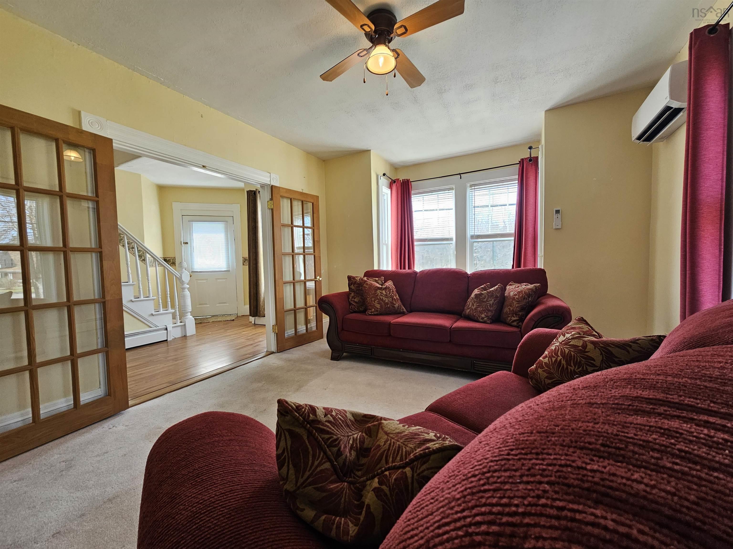 $289,900.00: 102 Lawrencetown Lane, Lawrencetown