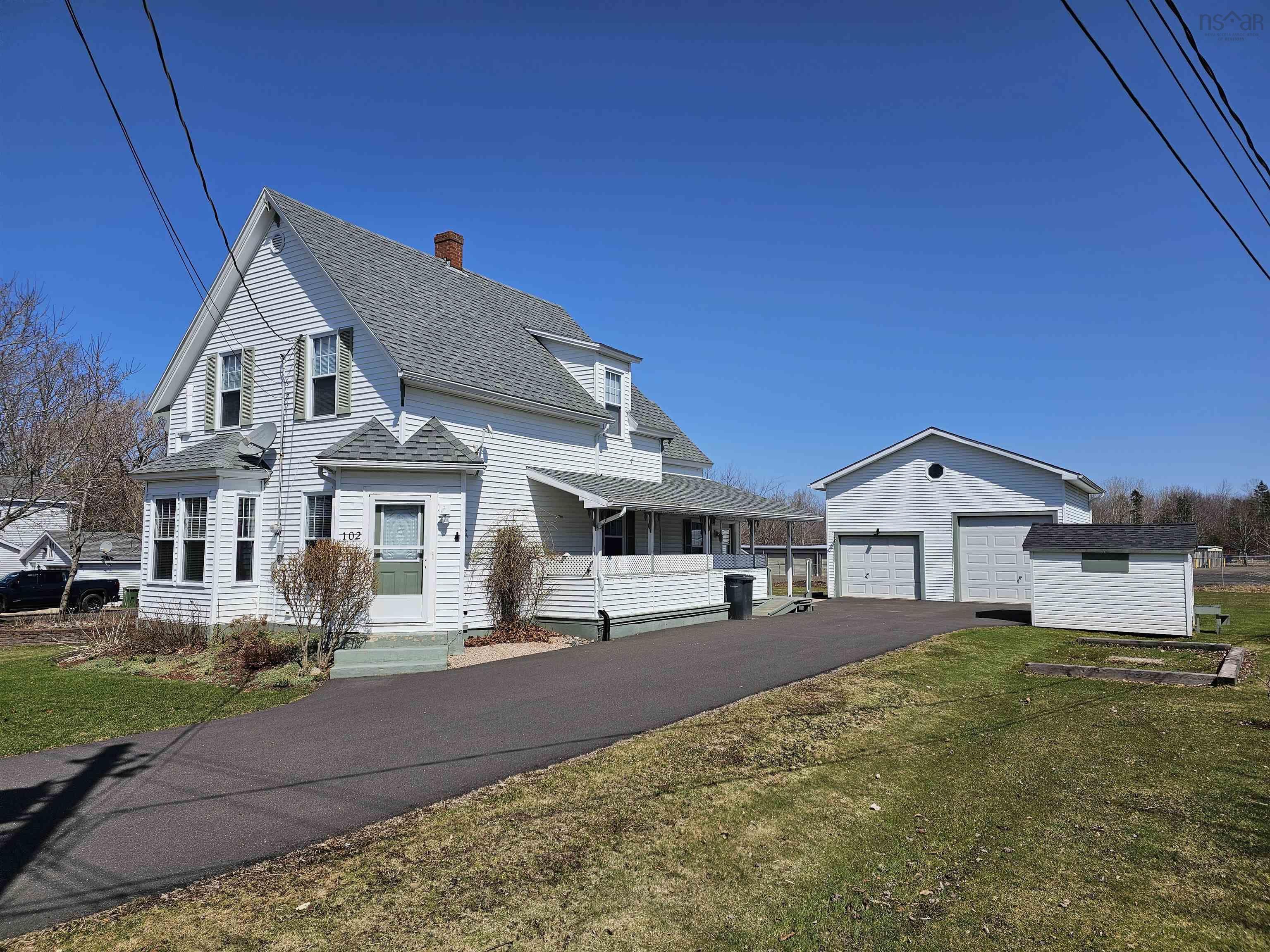 $289,900.00: 102 Lawrencetown Lane, Lawrencetown