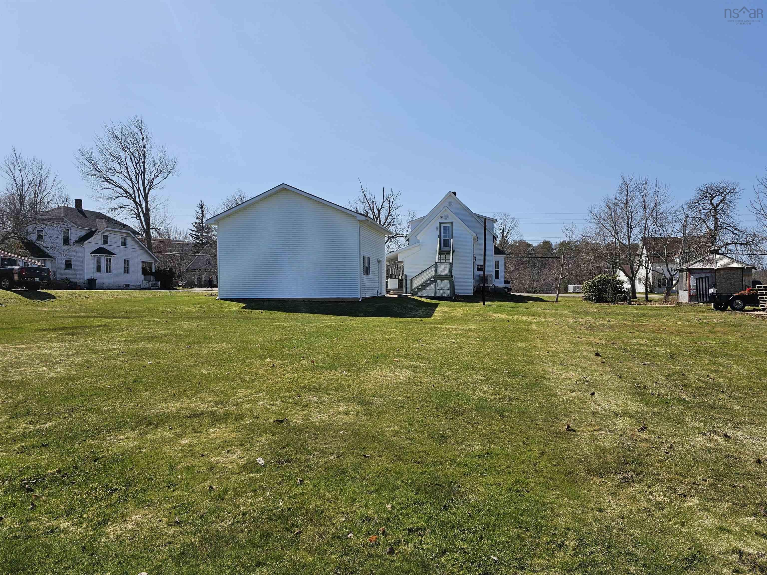 $289,900.00: 102 Lawrencetown Lane, Lawrencetown