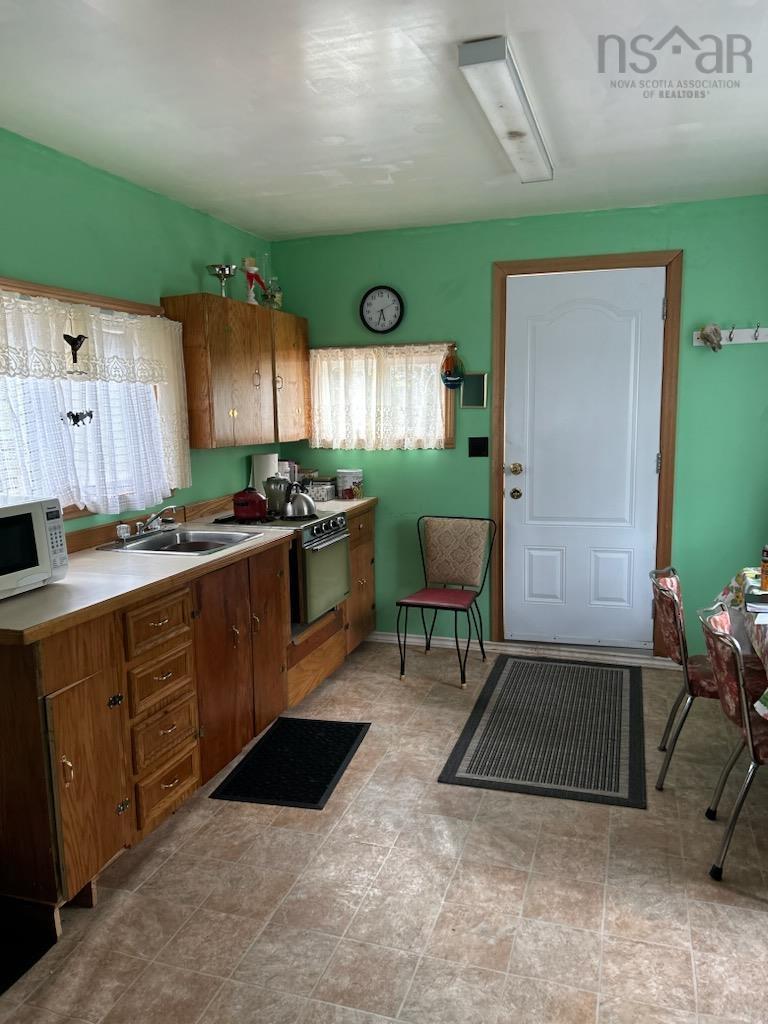 $120,000.00: 3410 Old Guysborough Road, Devon