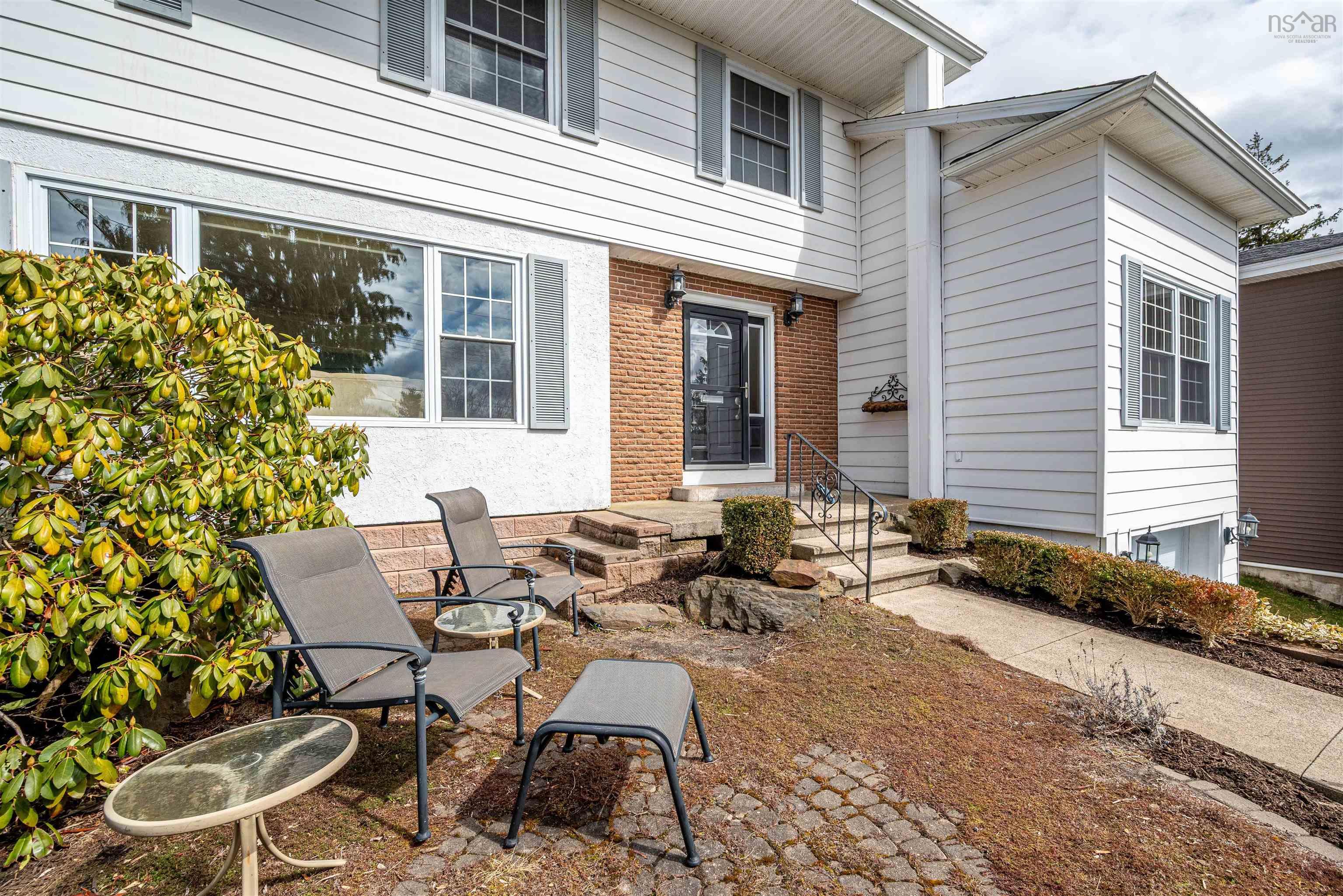 $1,469,500.00: 5968 Campbell Drive, Halifax