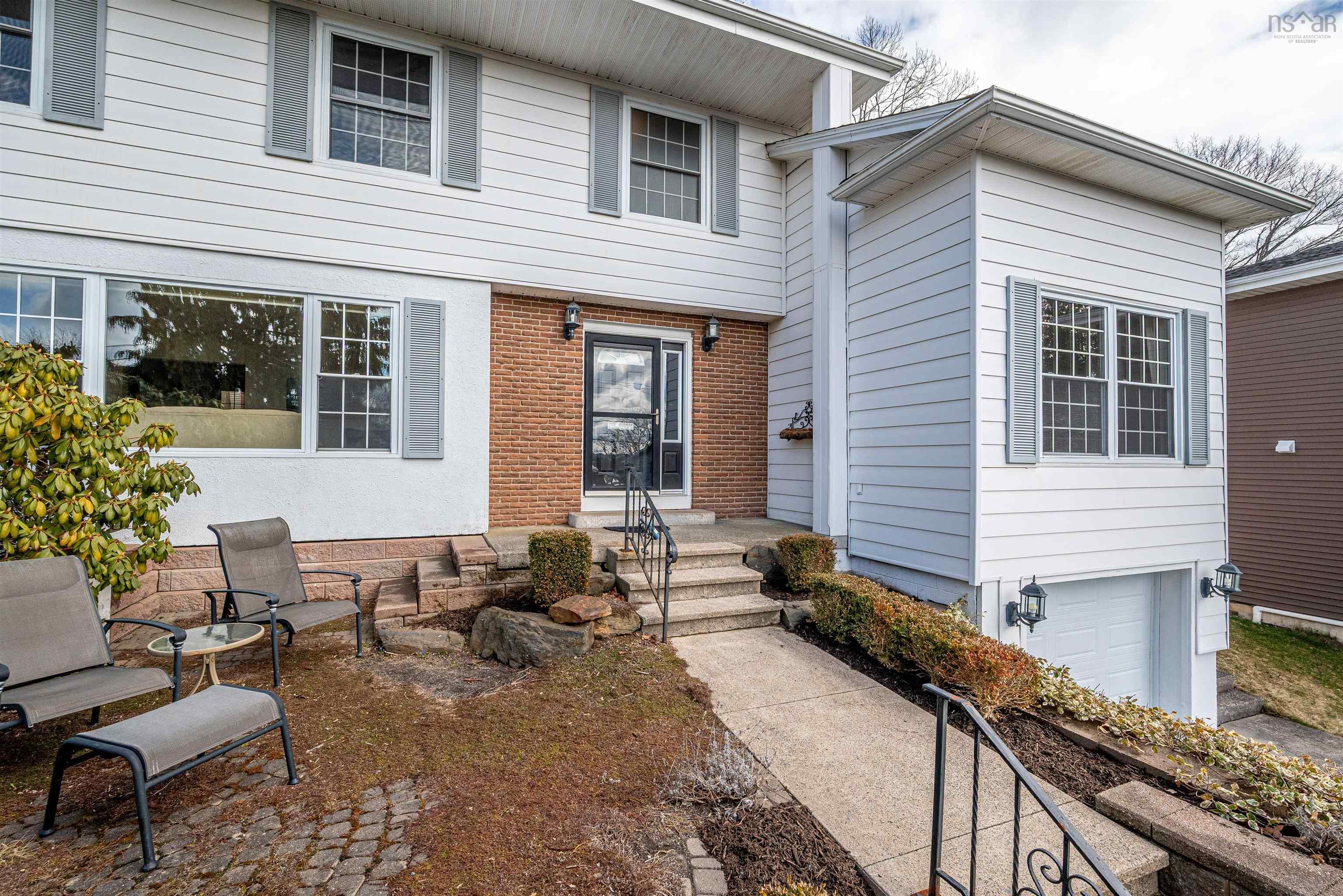 $1,469,500.00: 5968 Campbell Drive, Halifax