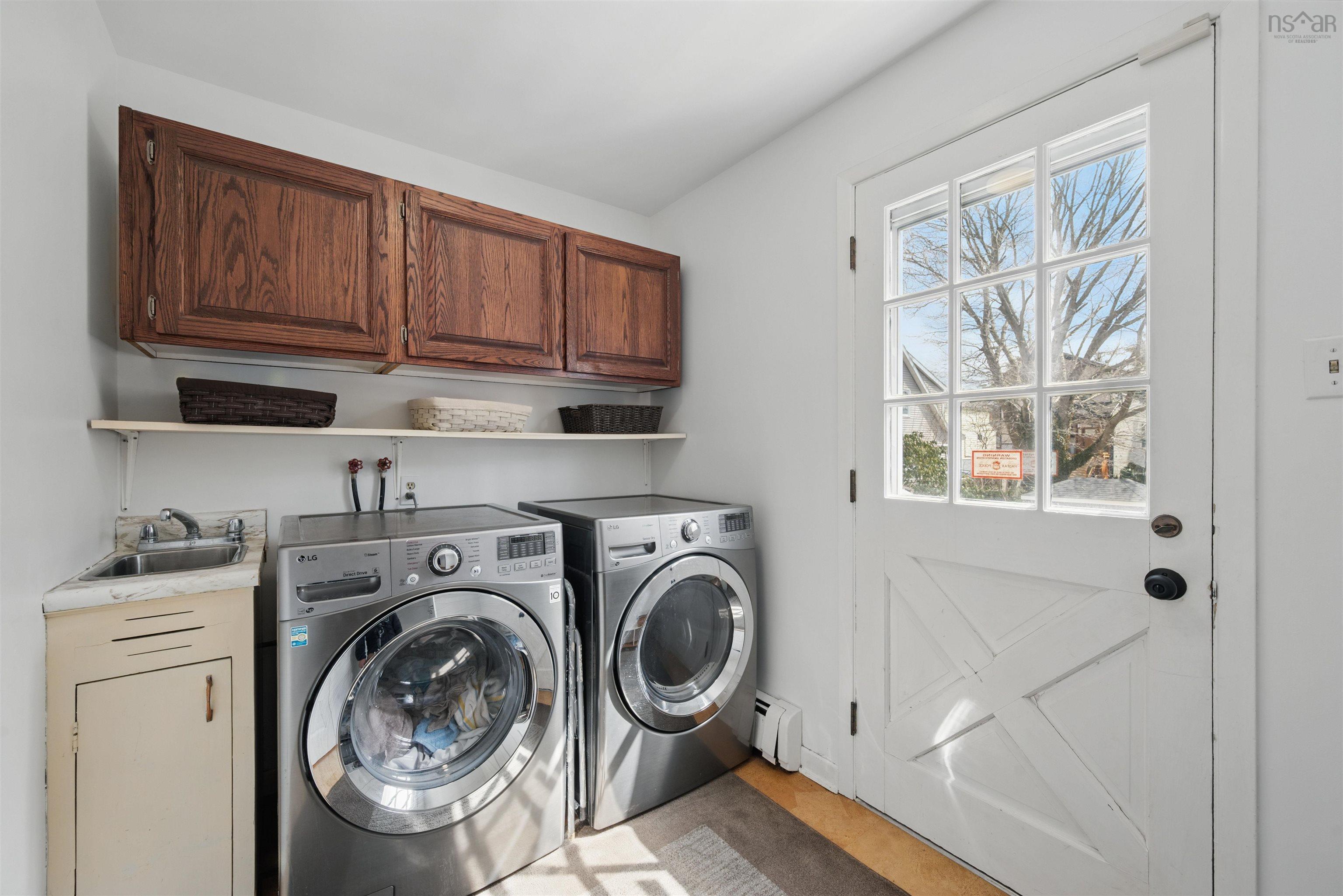 $1,469,500.00: 5968 Campbell Drive, Halifax