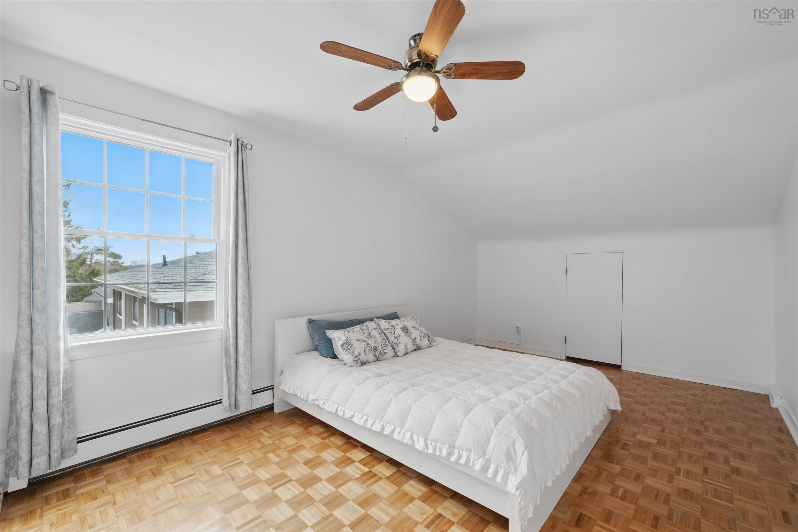 $1,469,500.00: 5968 Campbell Drive, Halifax