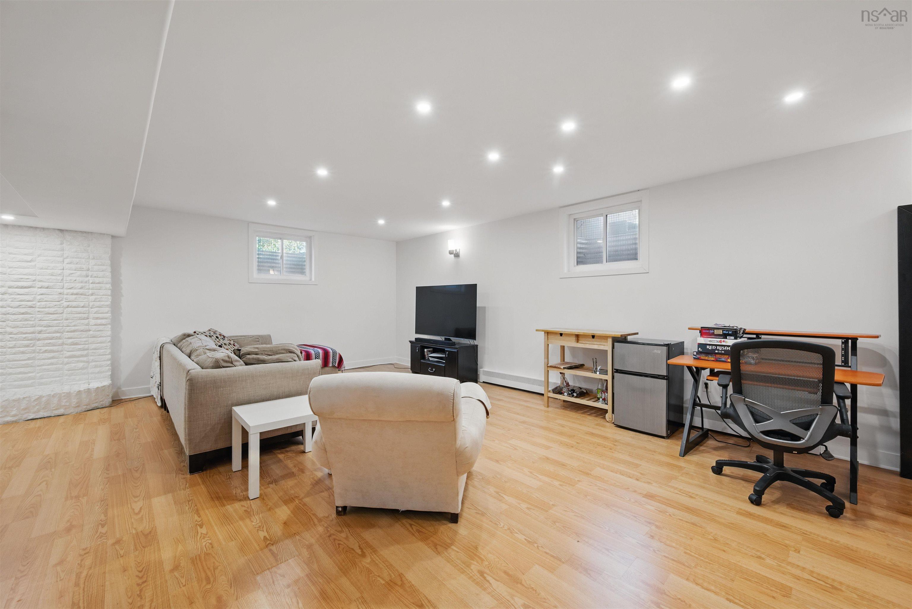 $1,469,500.00: 5968 Campbell Drive, Halifax