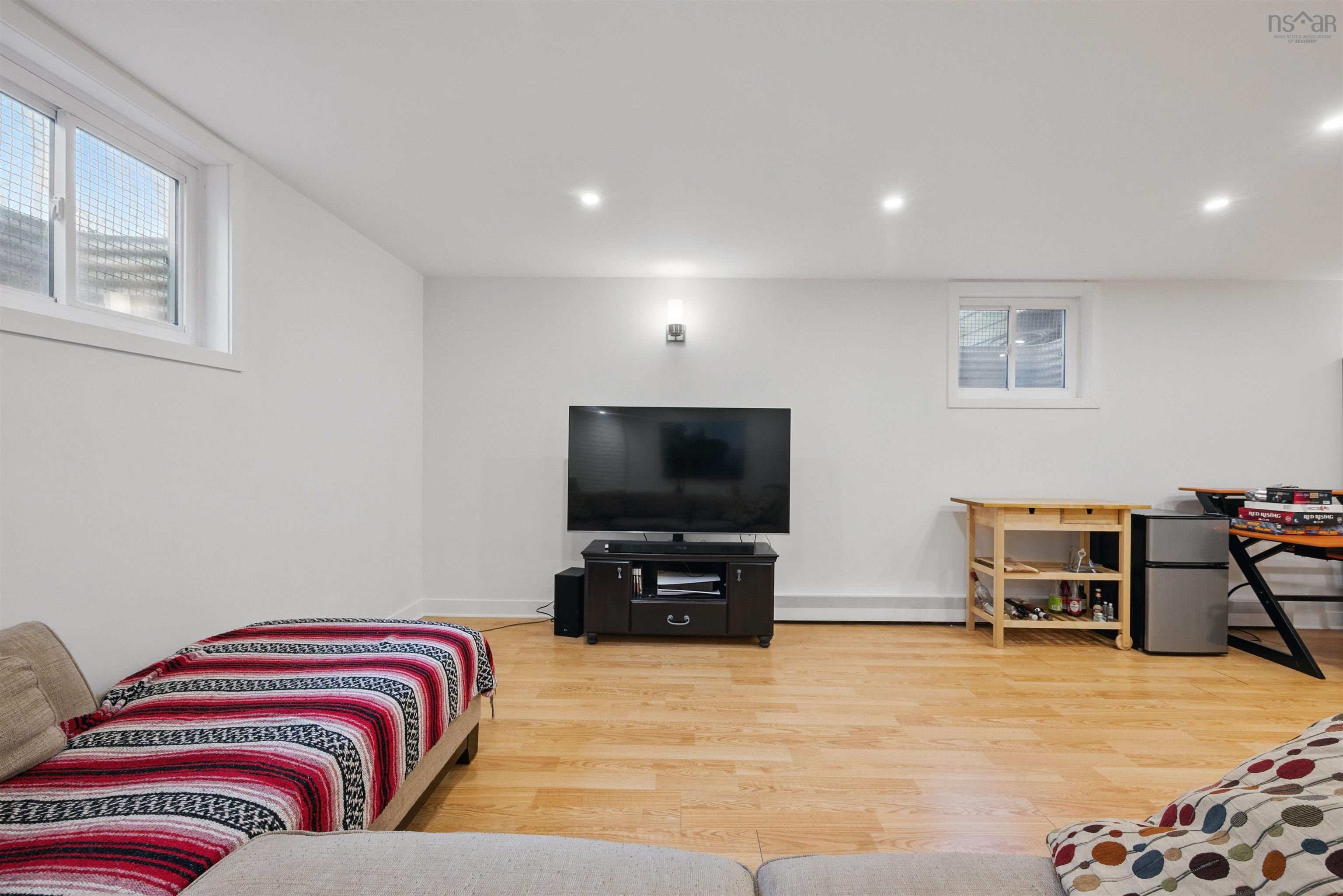 $1,469,500.00: 5968 Campbell Drive, Halifax