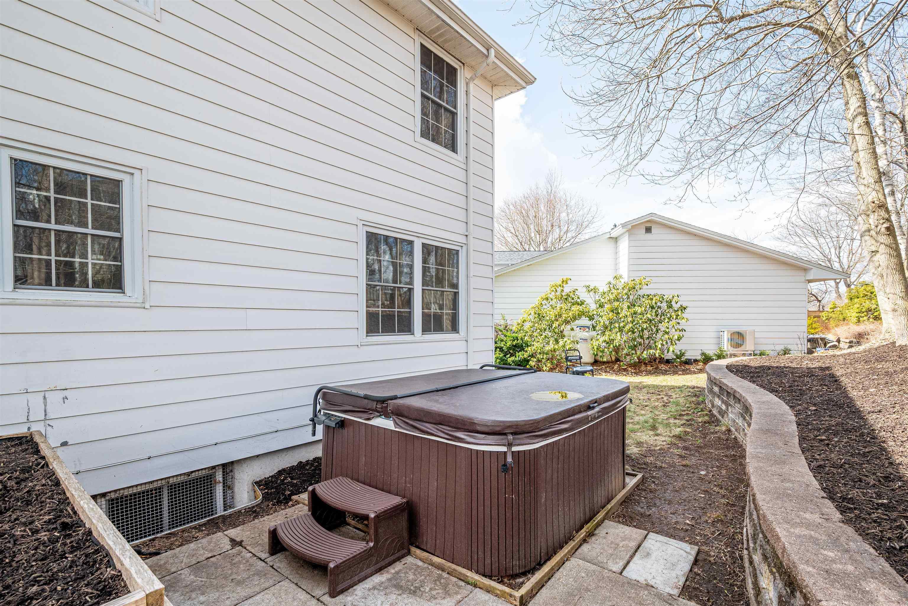 $1,469,500.00: 5968 Campbell Drive, Halifax