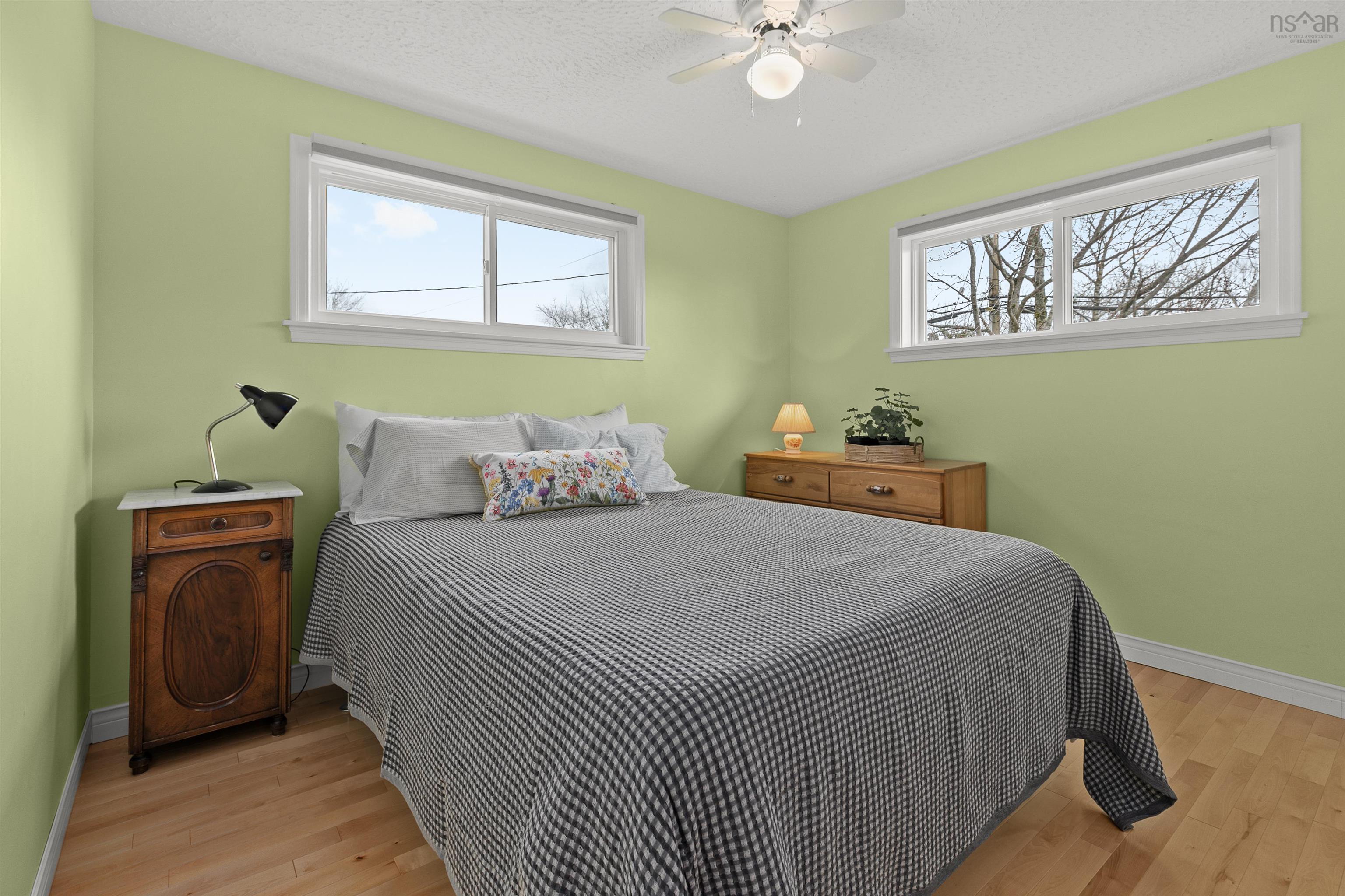 $449,900.00: 33 Pinehill Drive, Lower Sackville