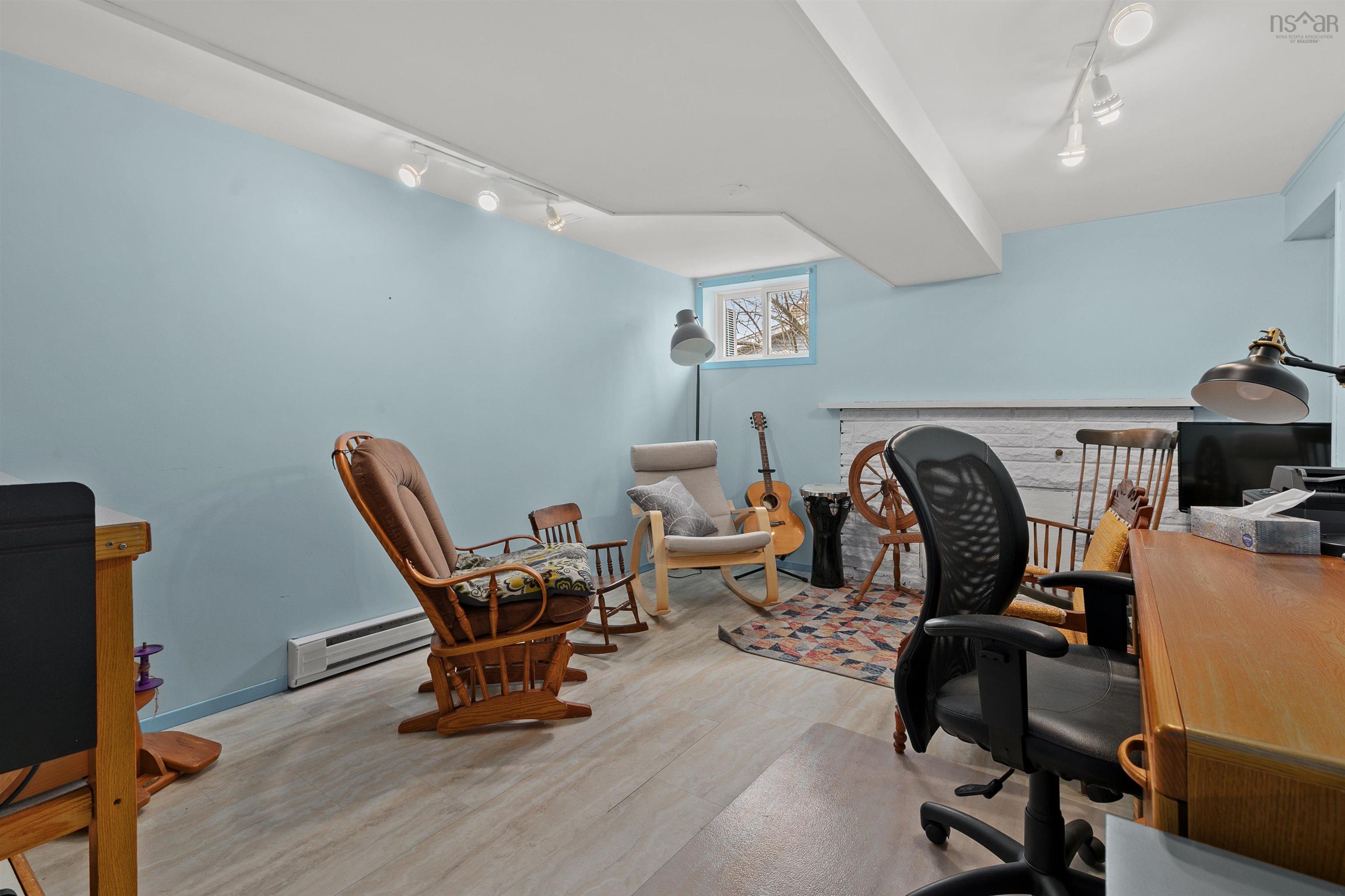 $449,900.00: 33 Pinehill Drive, Lower Sackville