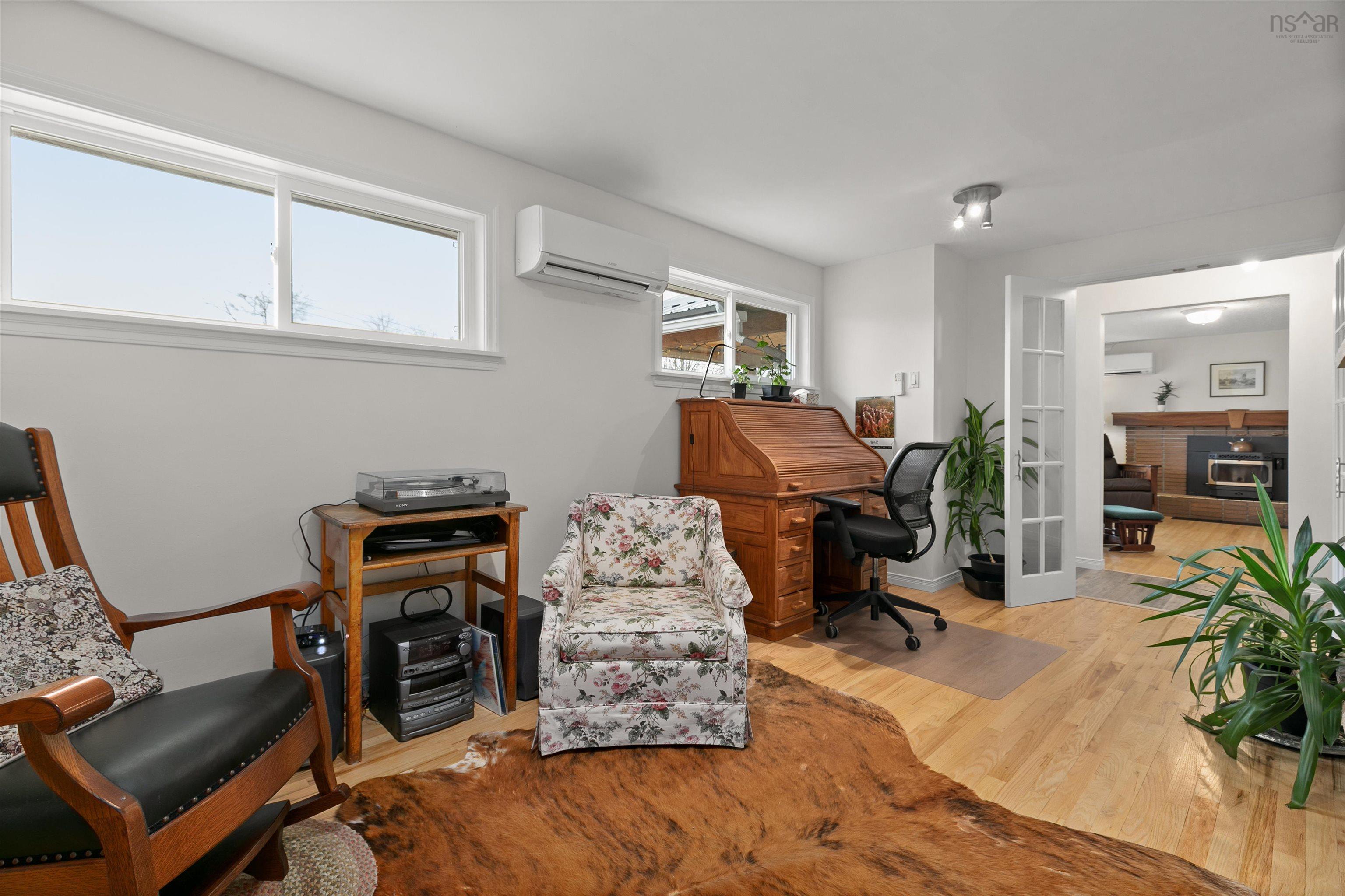$449,900.00: 33 Pinehill Drive, Lower Sackville
