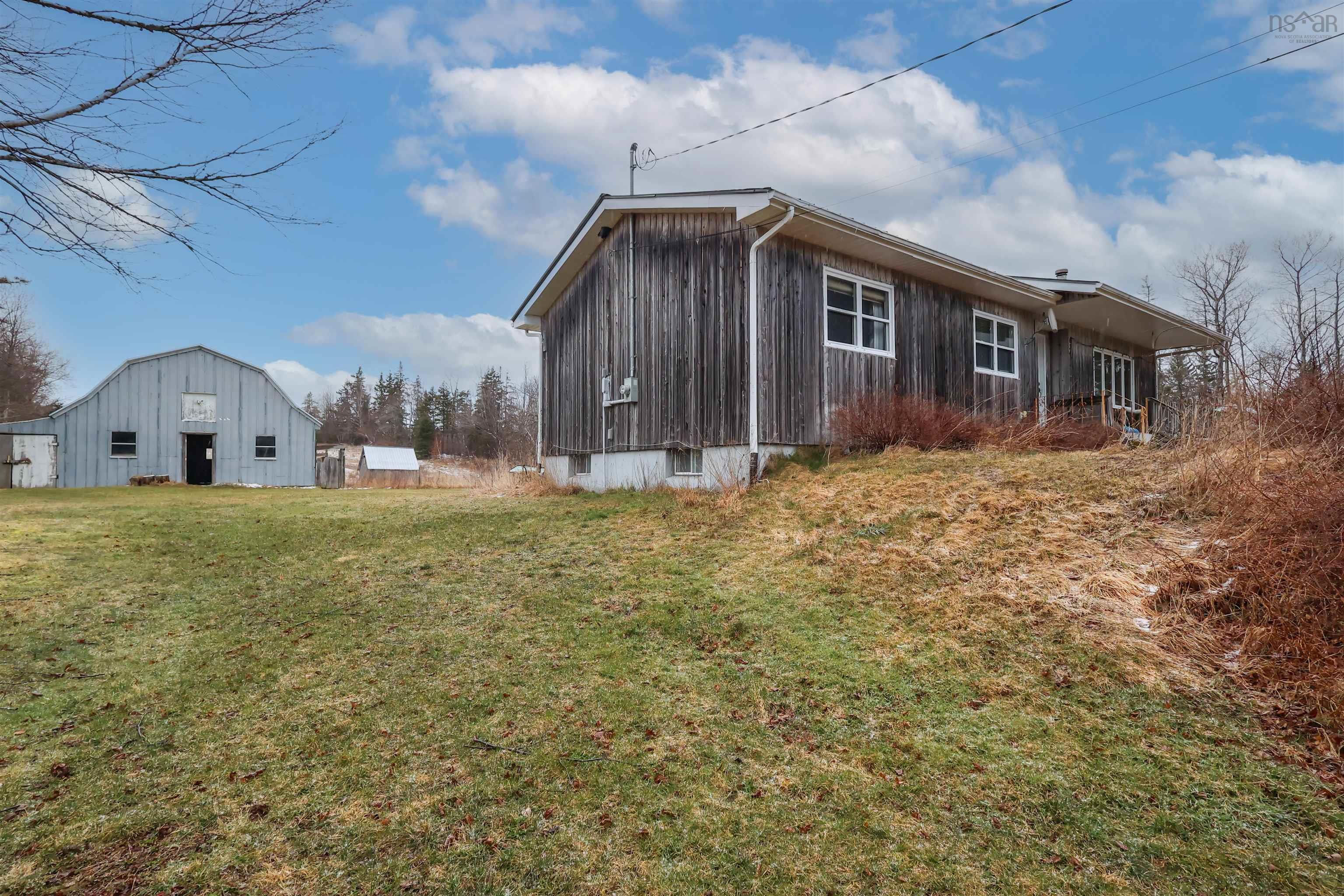 $389,000.00: 624 Leitches Creek Road, Leitches Creek