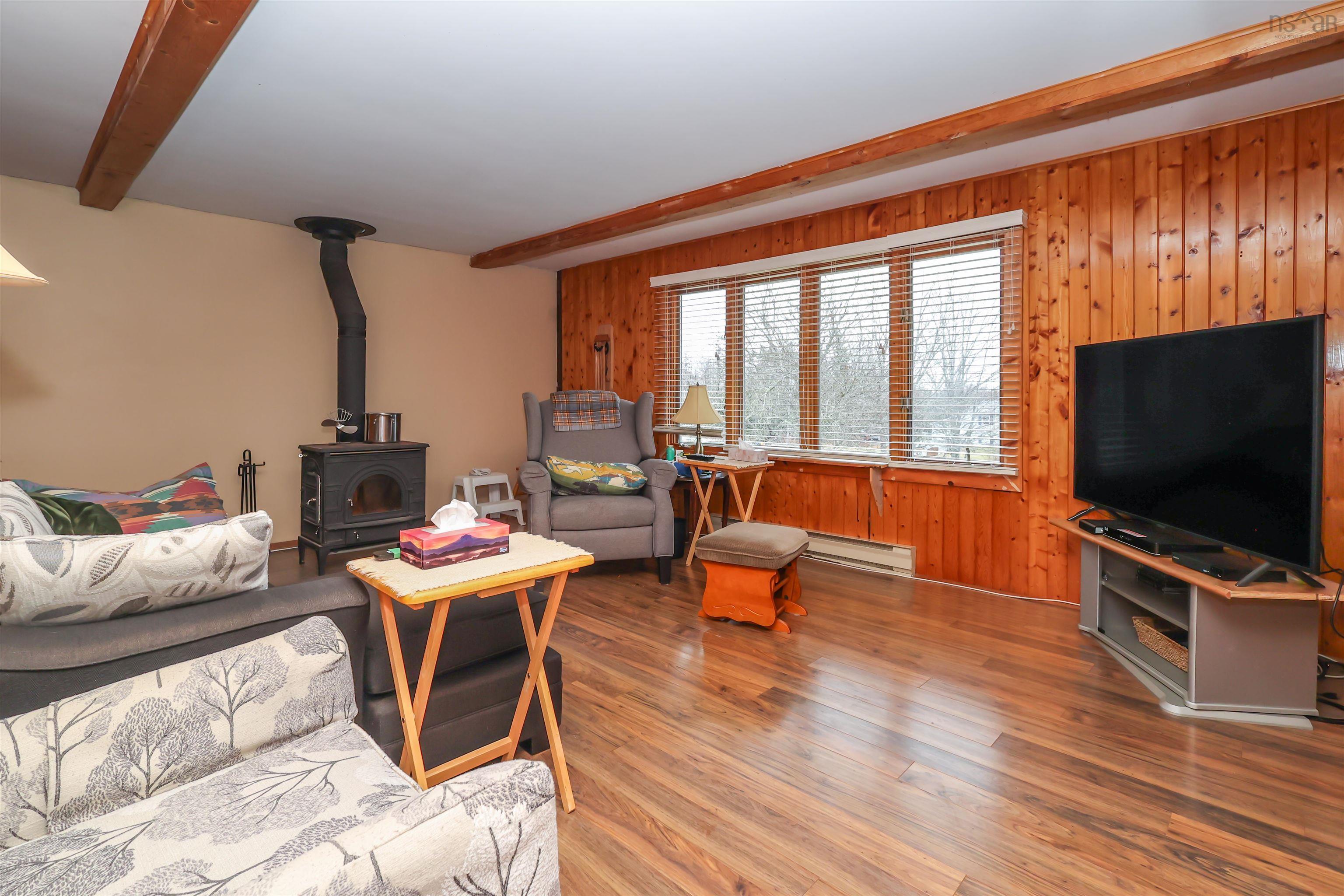 $389,000.00: 624 Leitches Creek Road, Leitches Creek