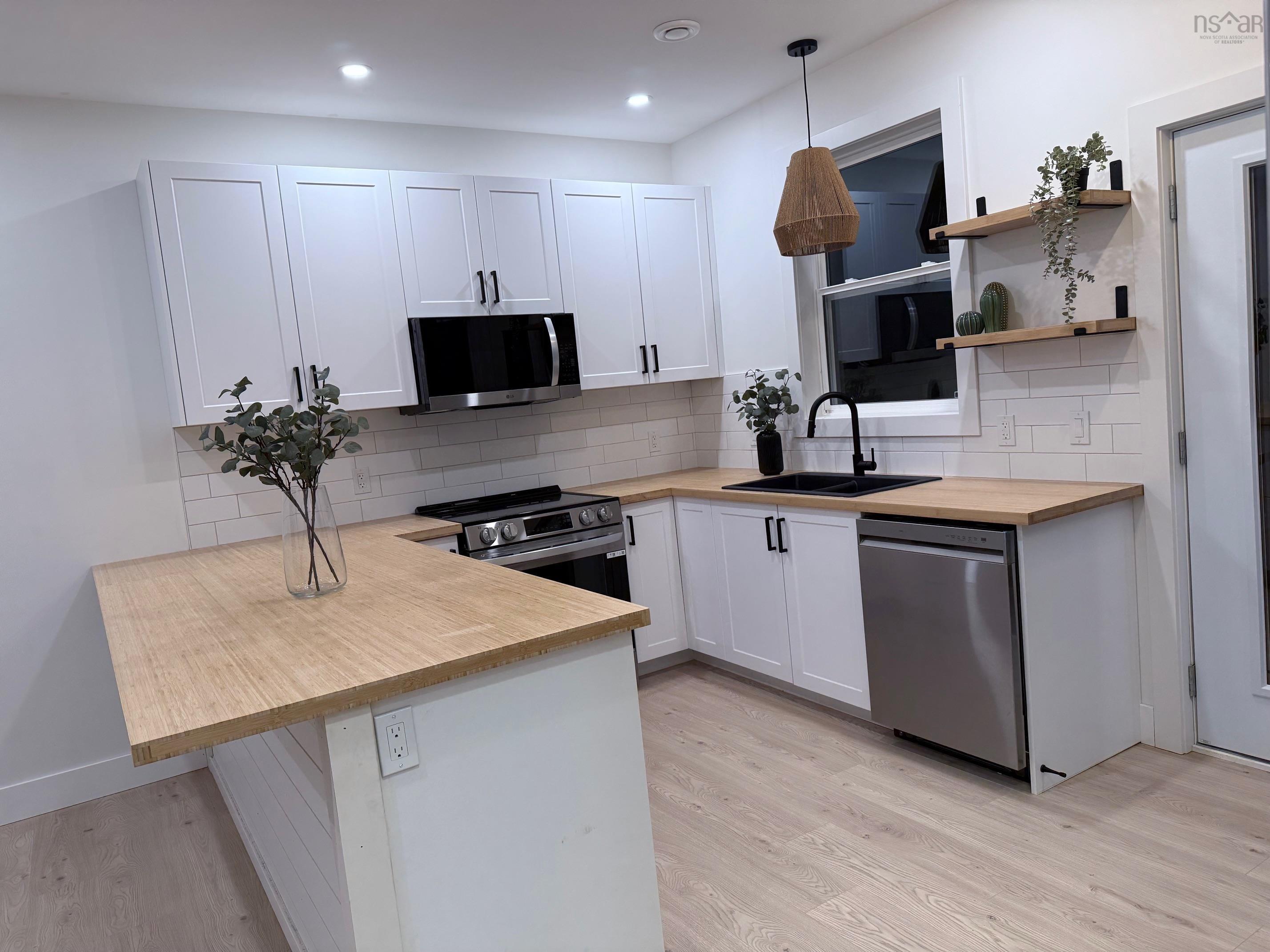 $269,000.00: 68 Ponhook View Drive, Labelle