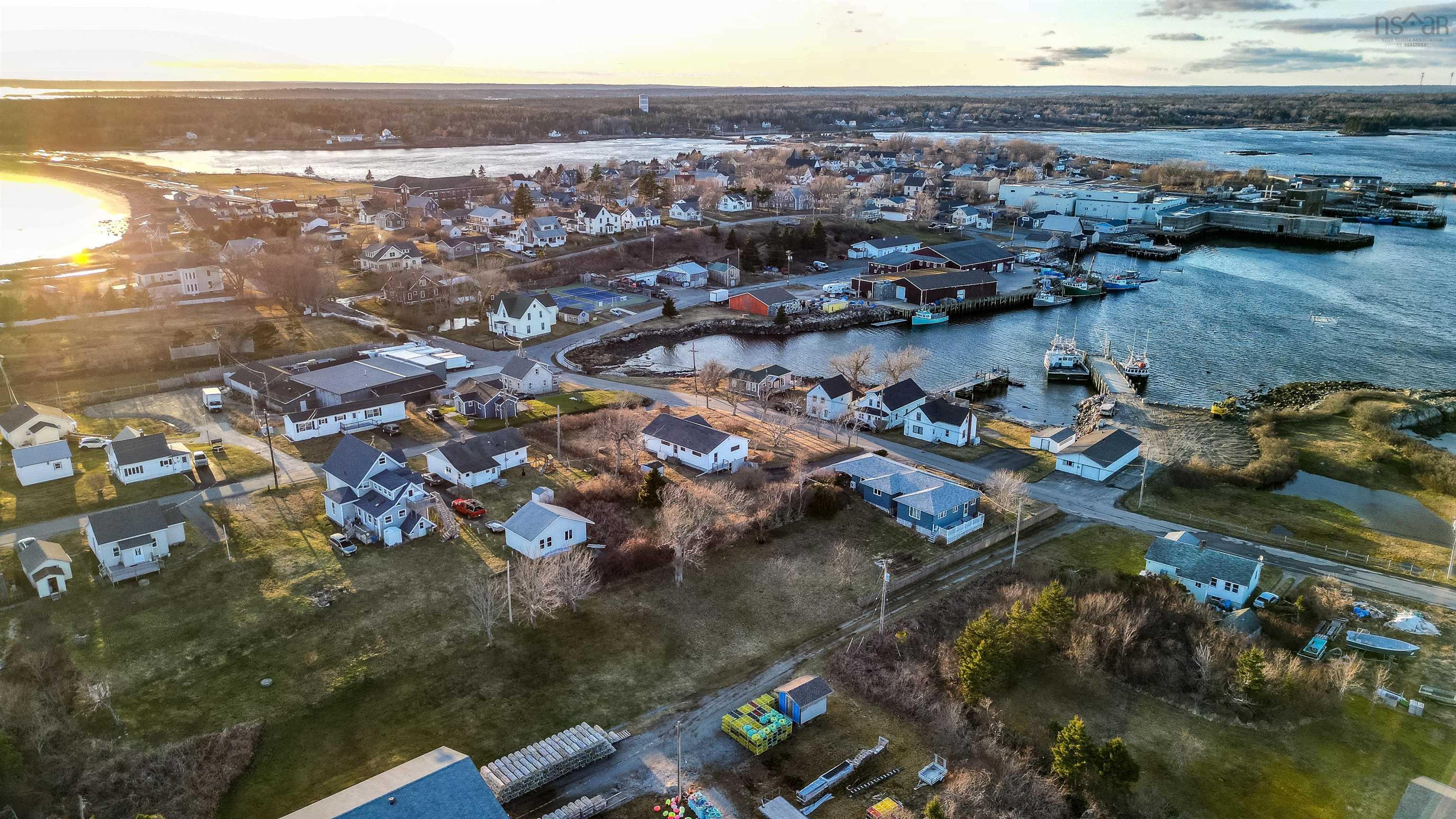 $265,000.00: 71 South Street, Lockeport