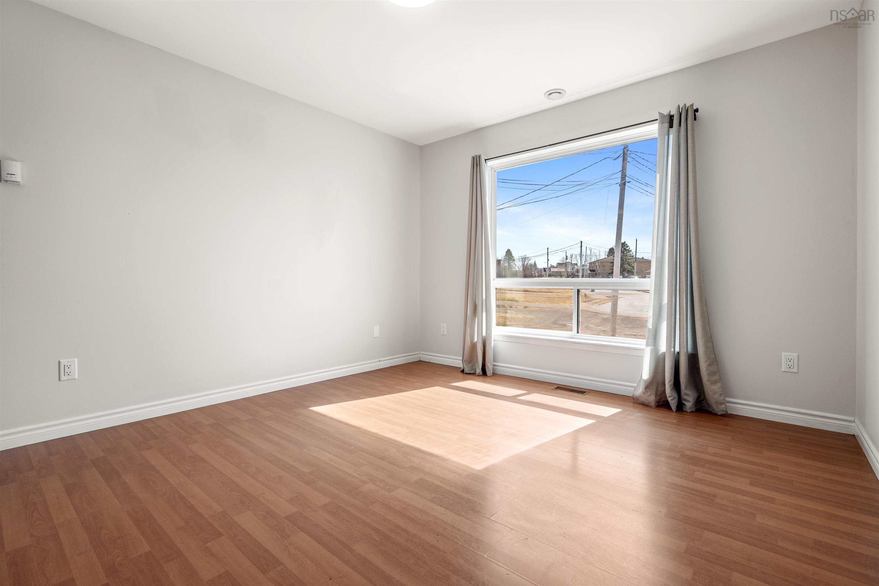 $529,900.00: 124-126 Hillcrest Avenue, Bible Hill