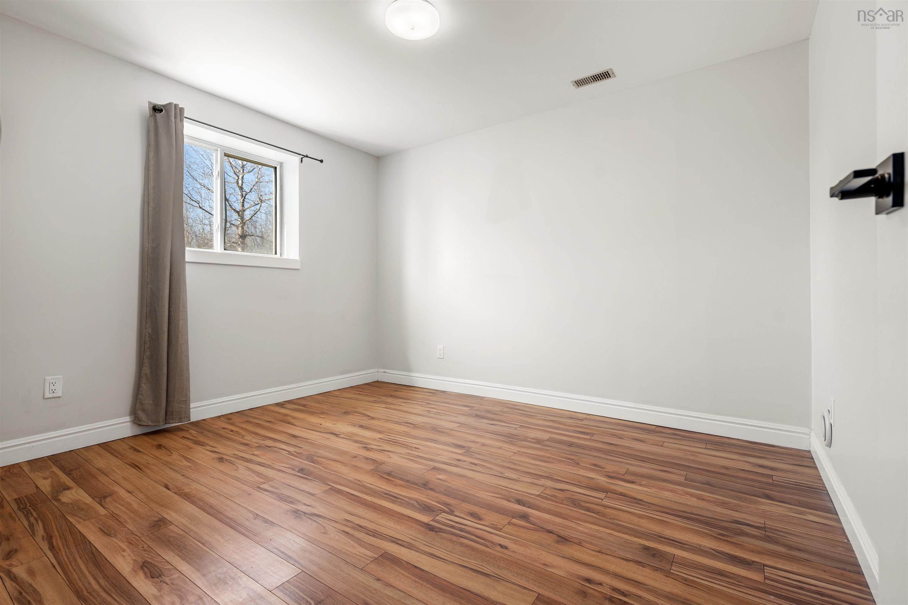 $529,900.00: 124-126 Hillcrest Avenue, Bible Hill