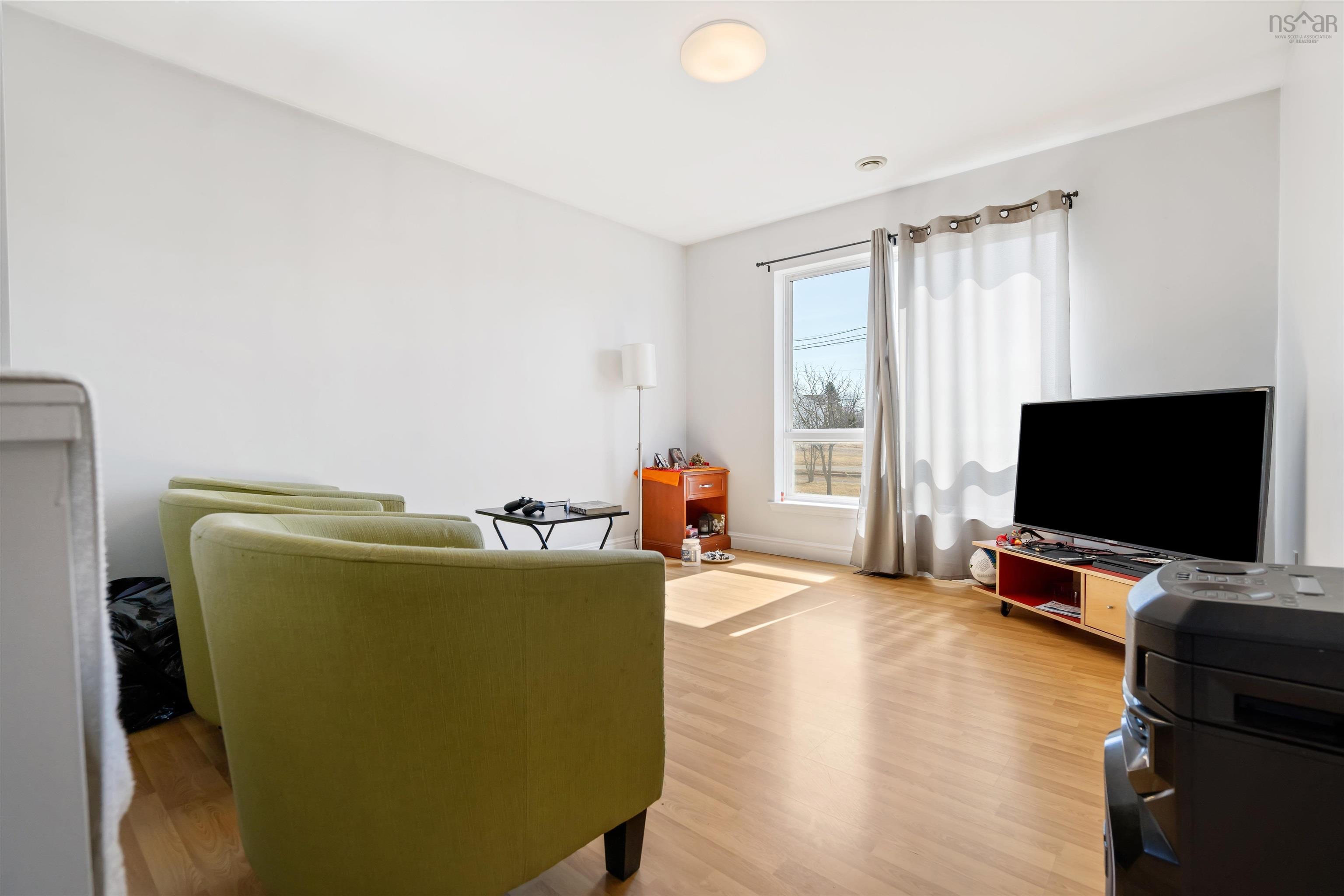 $529,900.00: 124-126 Hillcrest Avenue, Bible Hill