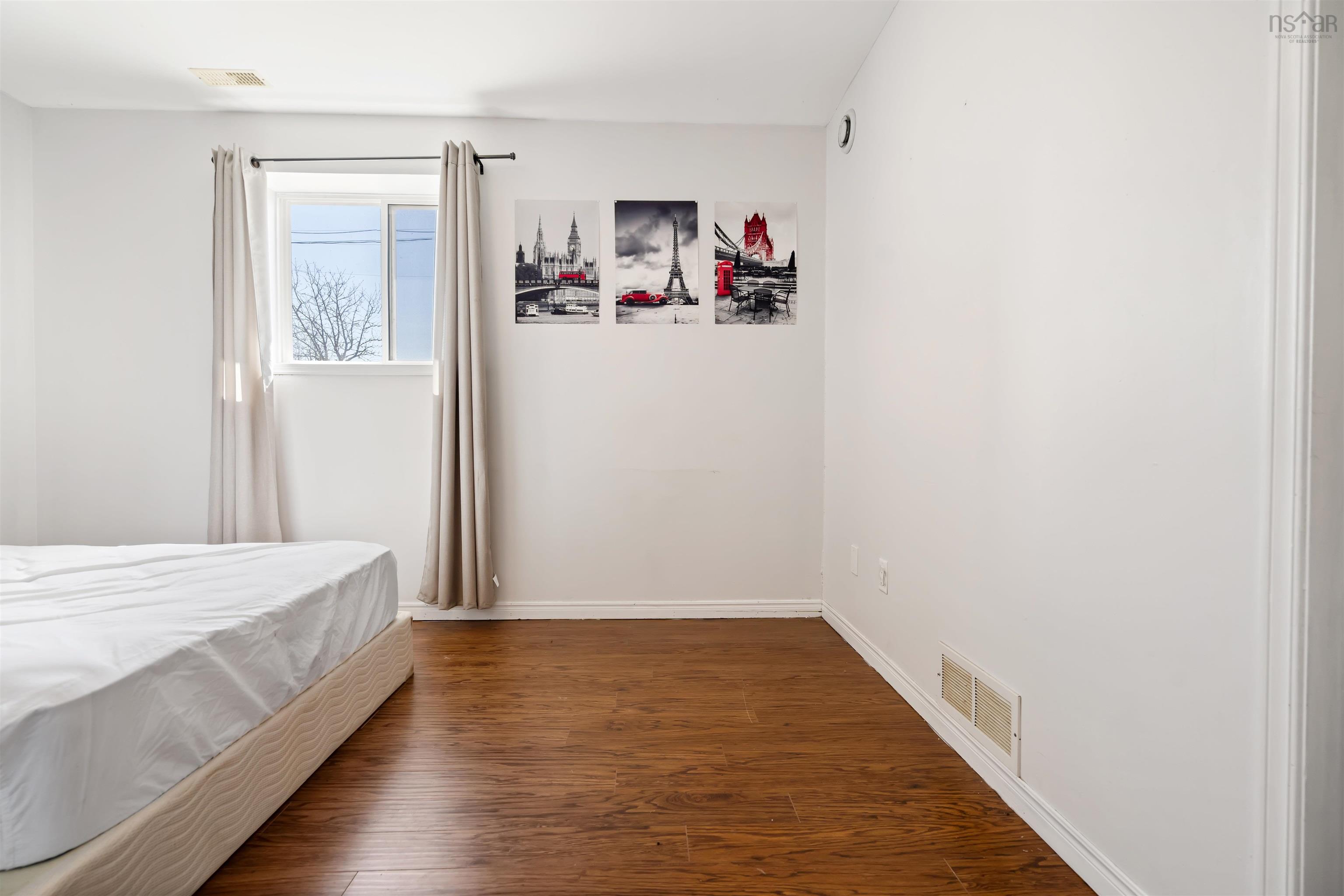 $529,900.00: 124-126 Hillcrest Avenue, Bible Hill
