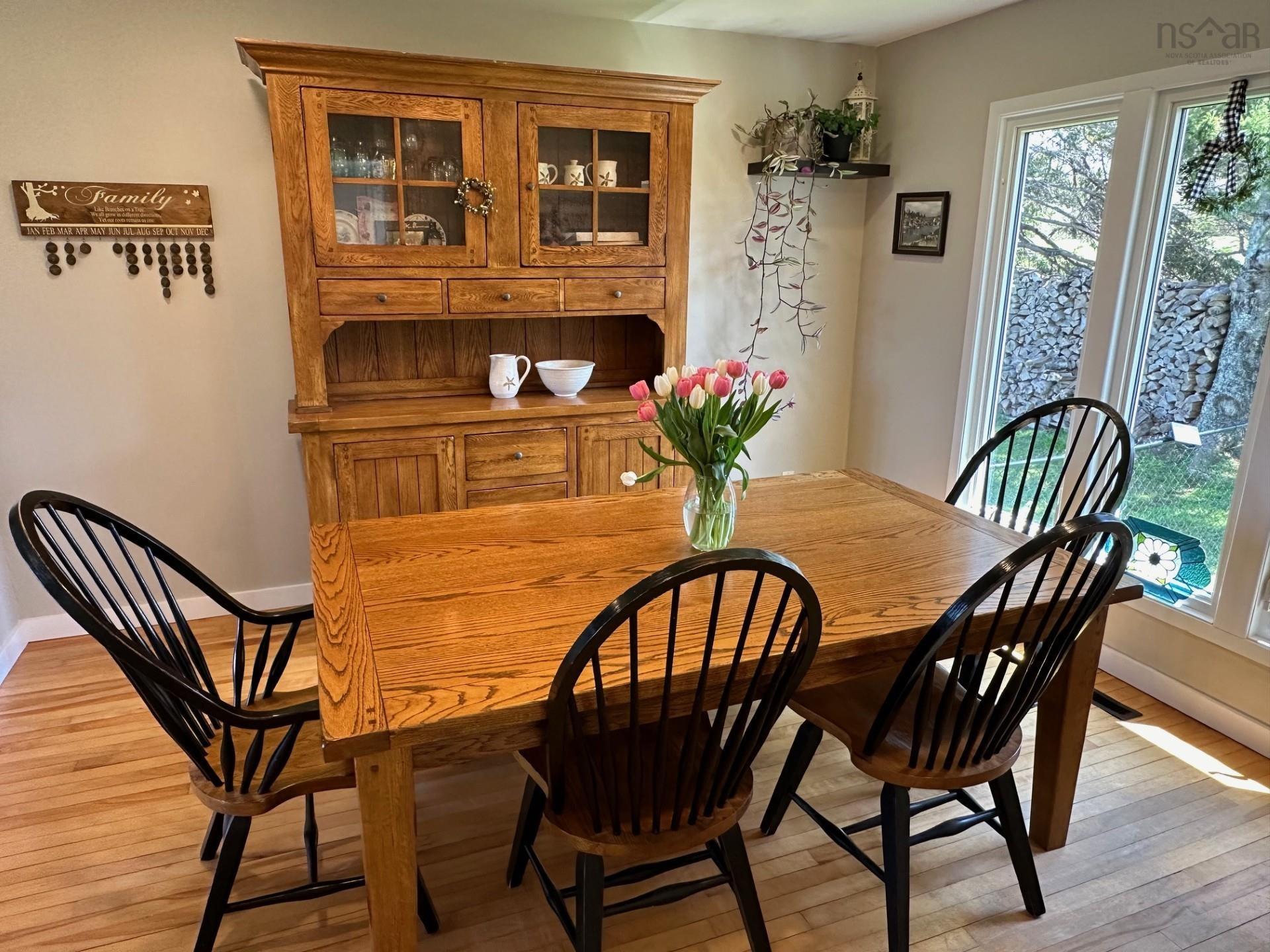 $569,000.00: 5718 Little Harbour, Kings Head