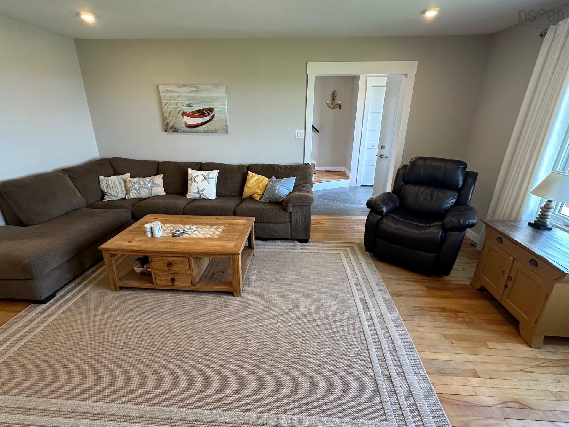 $569,000.00: 5718 Little Harbour, Kings Head