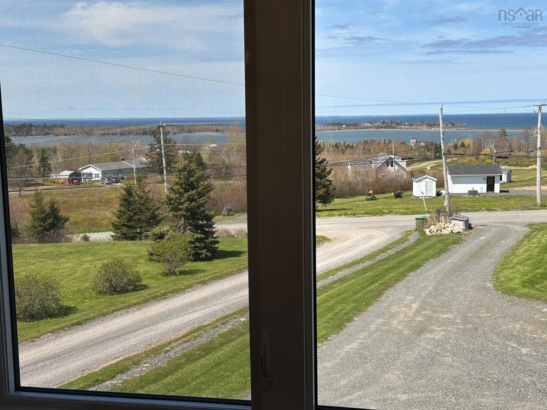 $569,000.00: 5718 Little Harbour, Kings Head