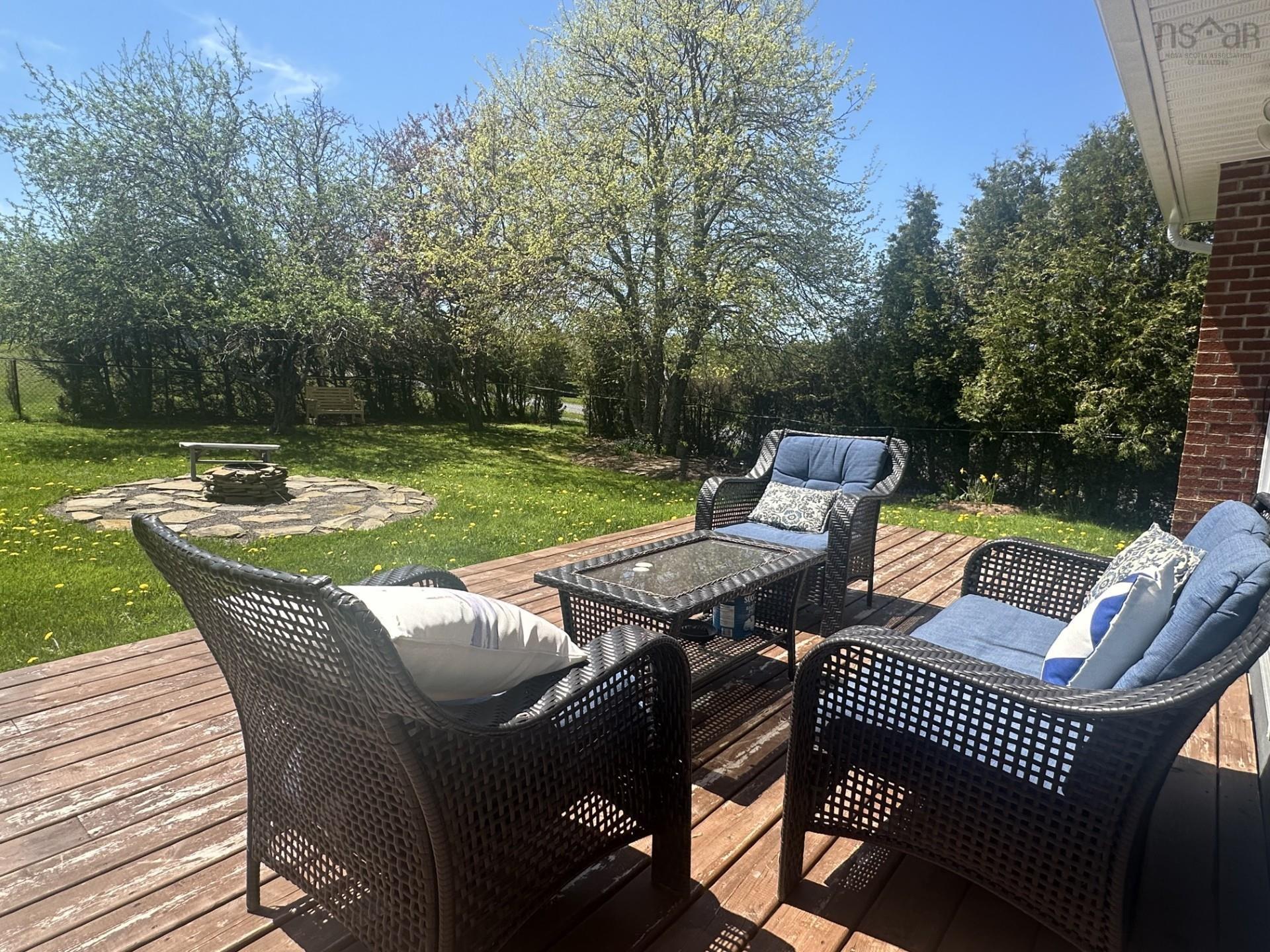 $569,000.00: 5718 Little Harbour, Kings Head