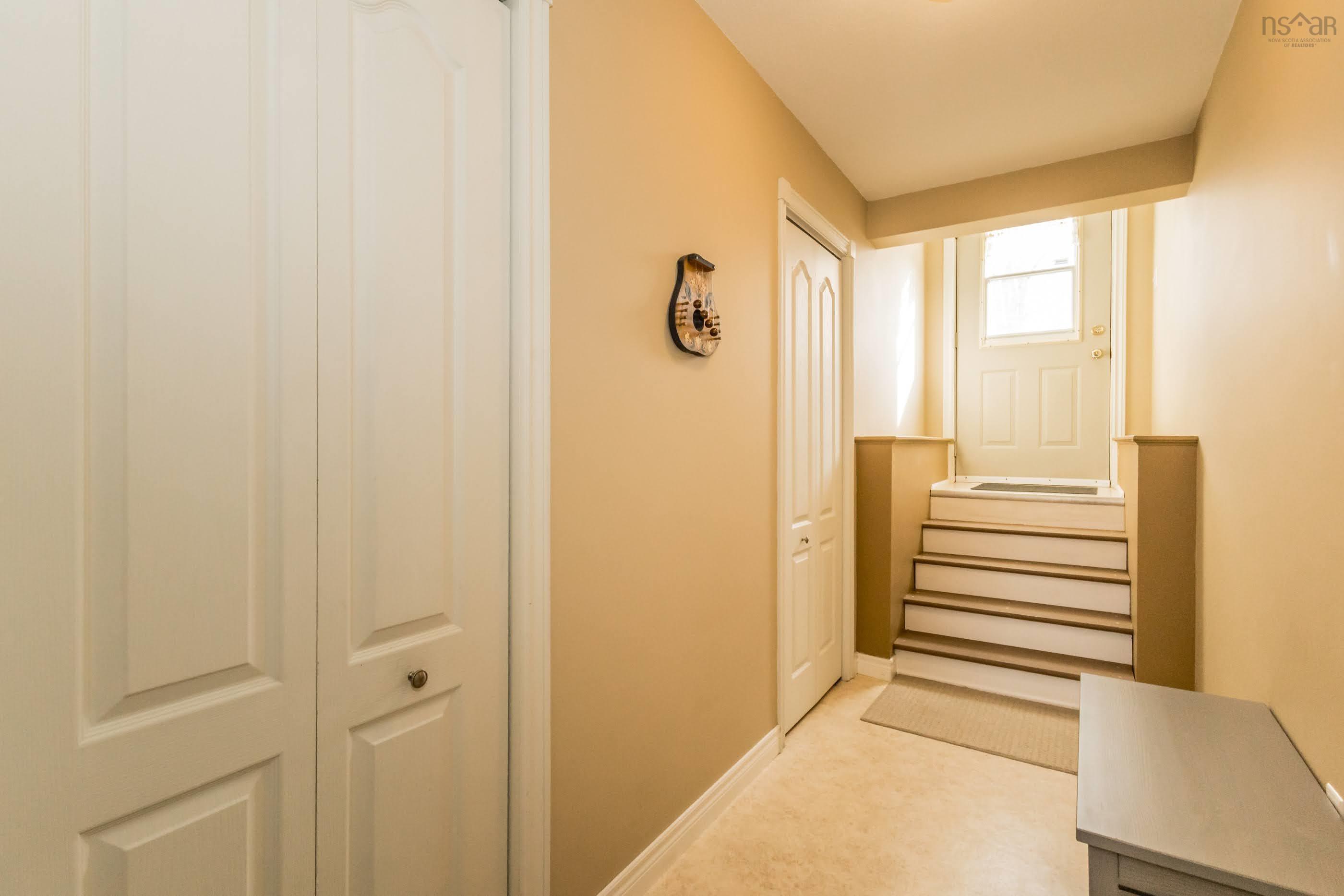 $459,900.00: 1780 Acadia Drive, Kingston