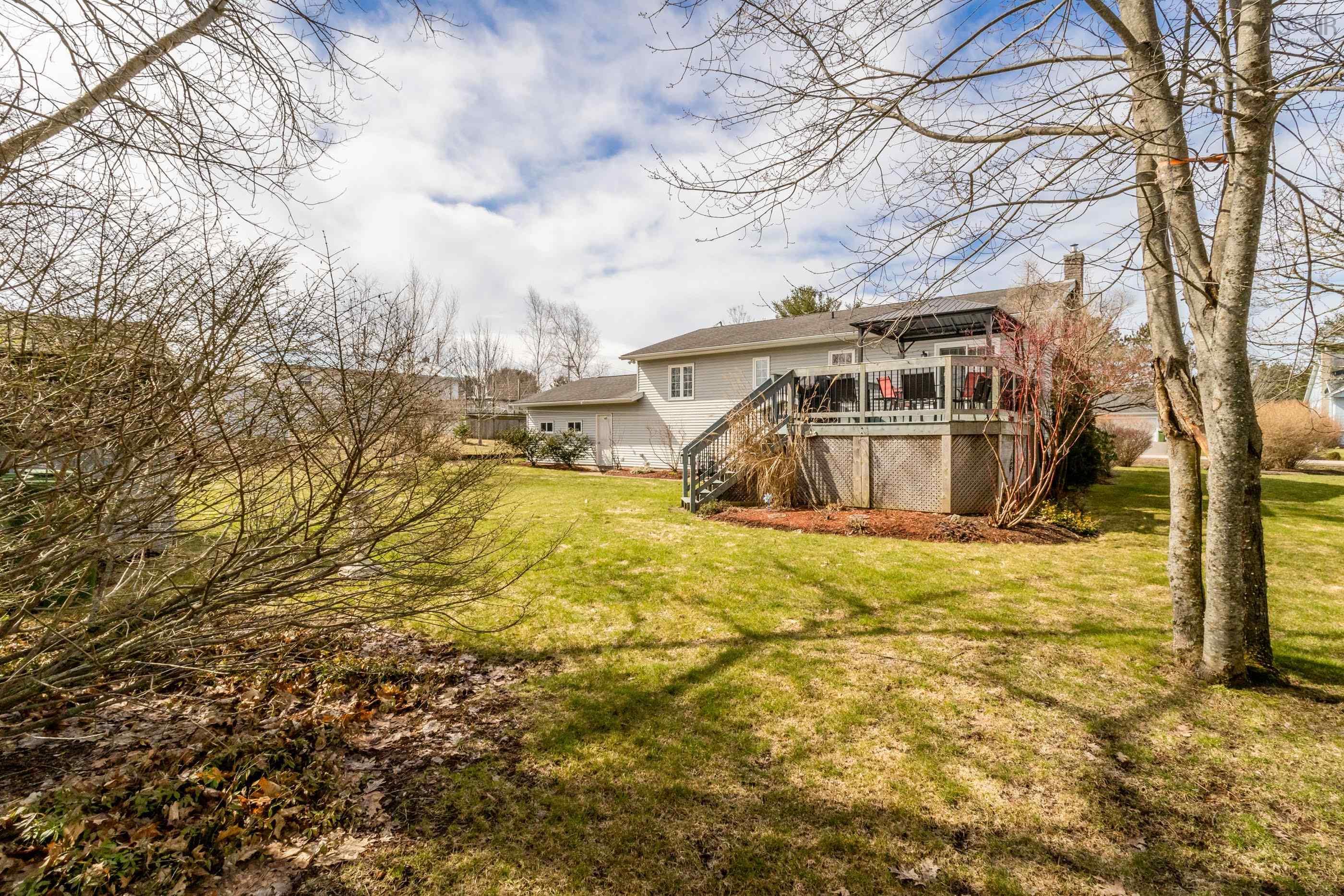 $459,900.00: 1780 Acadia Drive, Kingston