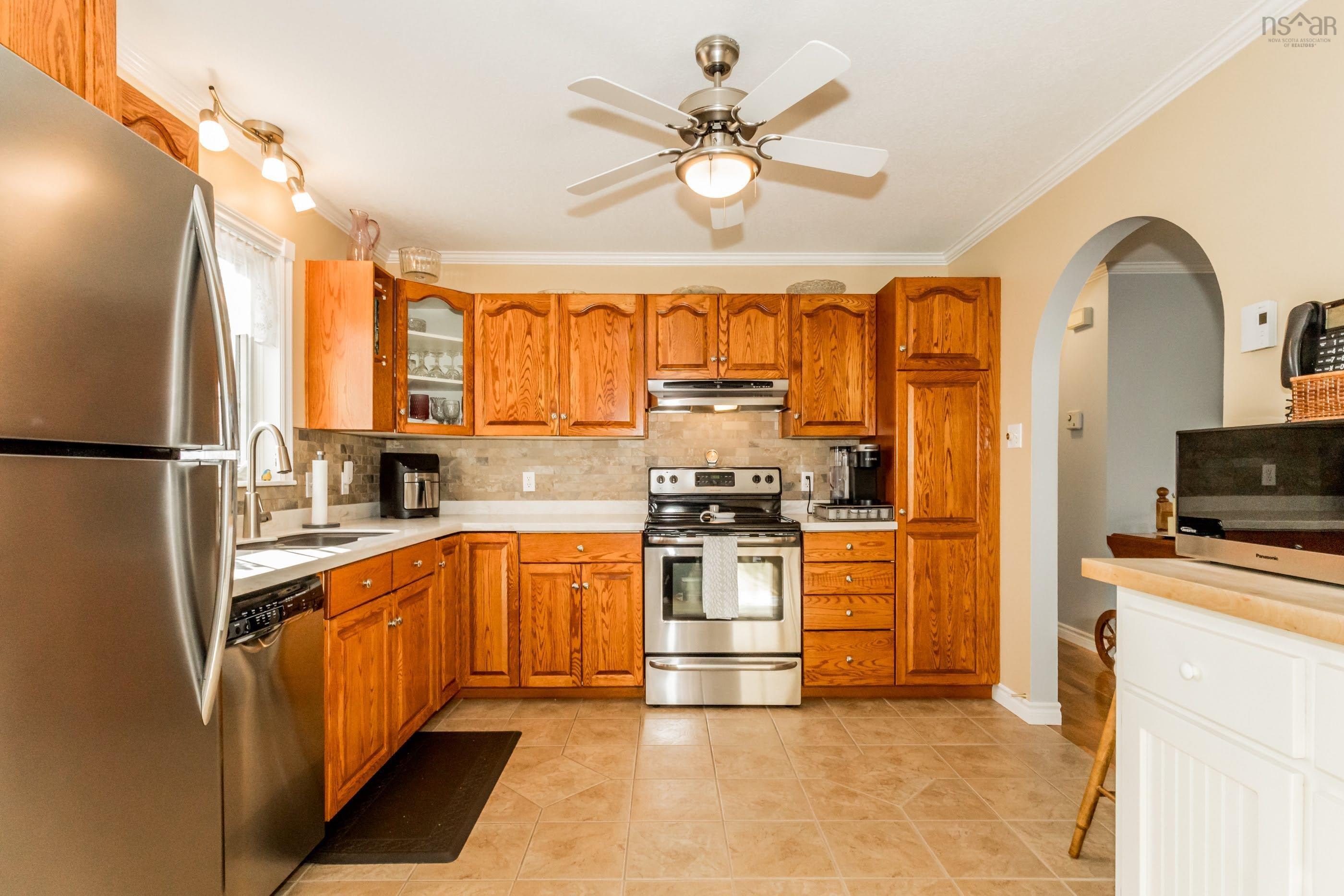 $459,900.00: 1780 Acadia Drive, Kingston