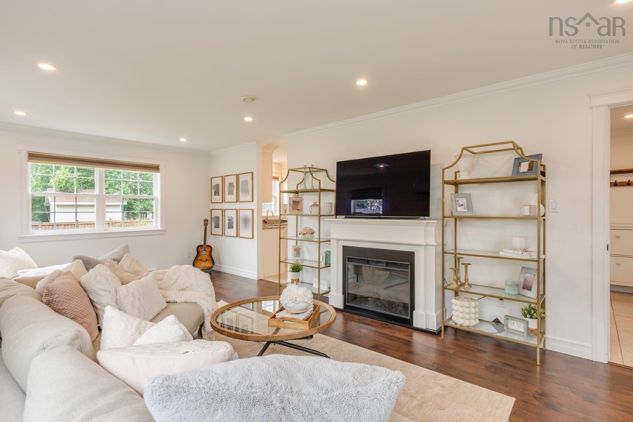 $575,000.00: 1733 Greenwood Road, Kingston