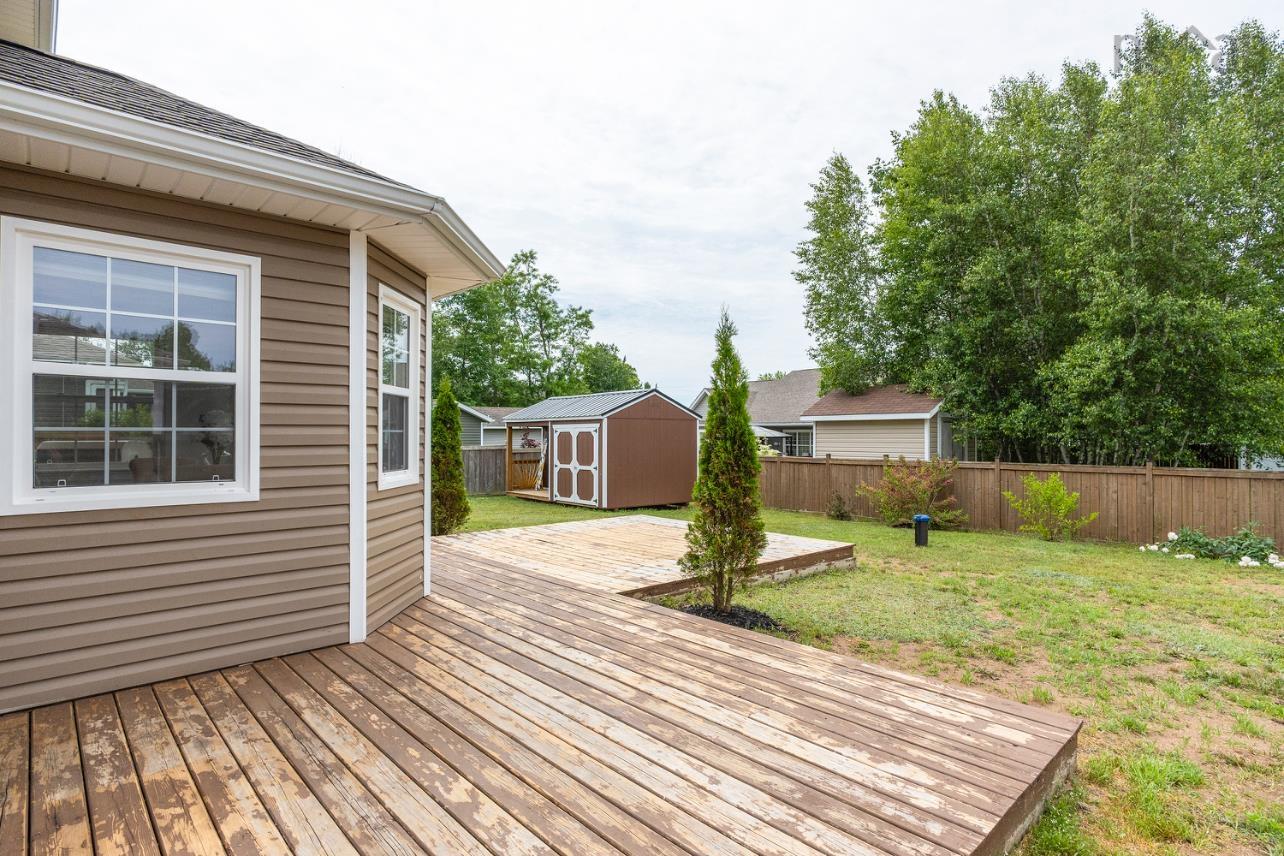 $575,000.00: 1733 Greenwood Road, Kingston