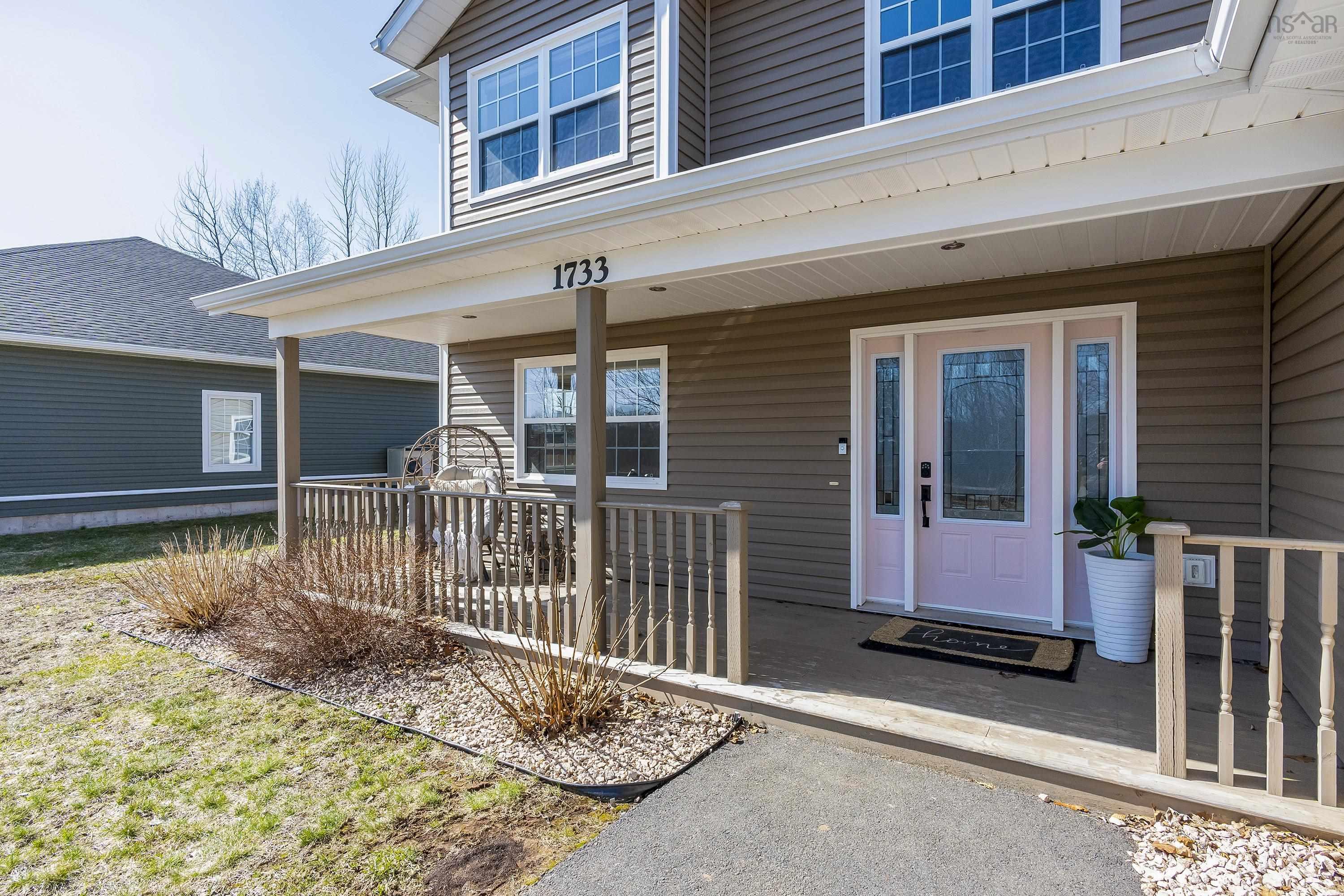 $575,000.00: 1733 Greenwood Road, Kingston