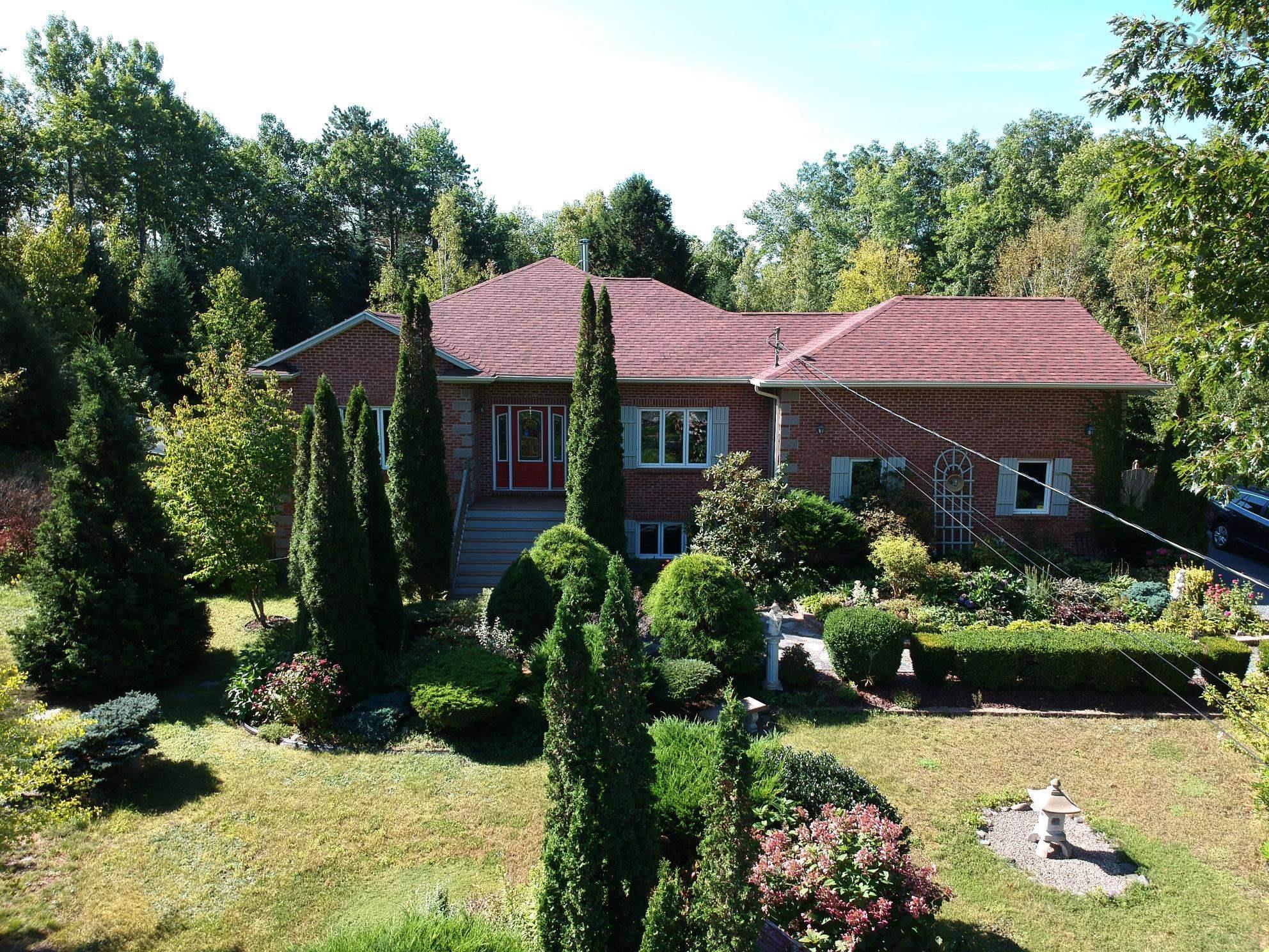 $697,500.00: 93 Ronald Avenue, Cambridge