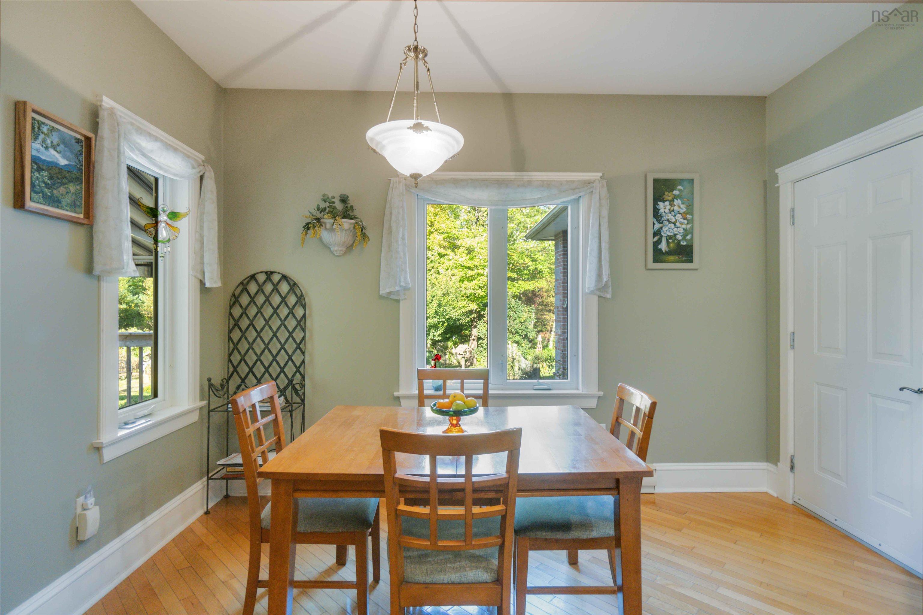 $697,500.00: 93 Ronald Avenue, Cambridge
