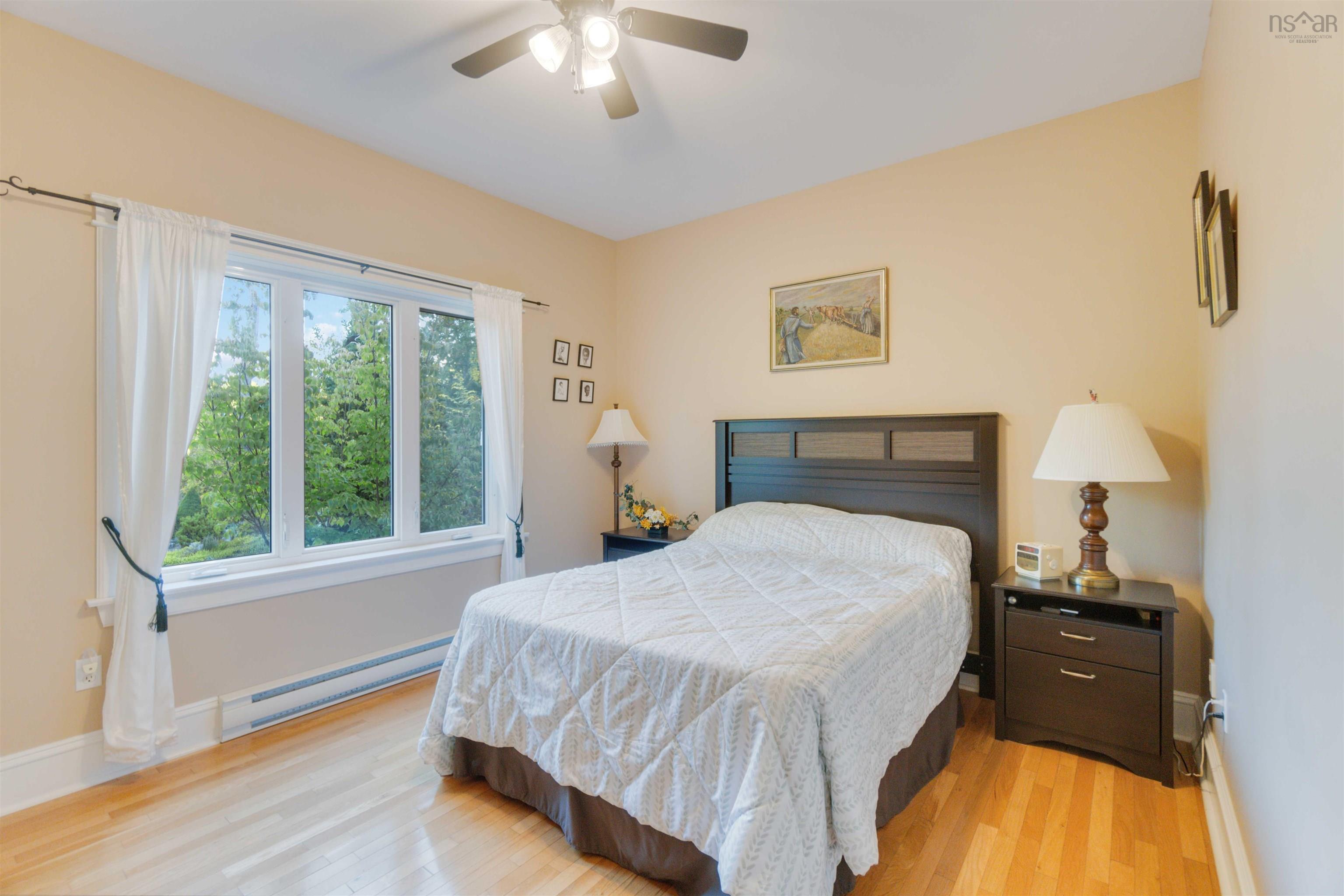 $697,500.00: 93 Ronald Avenue, Cambridge