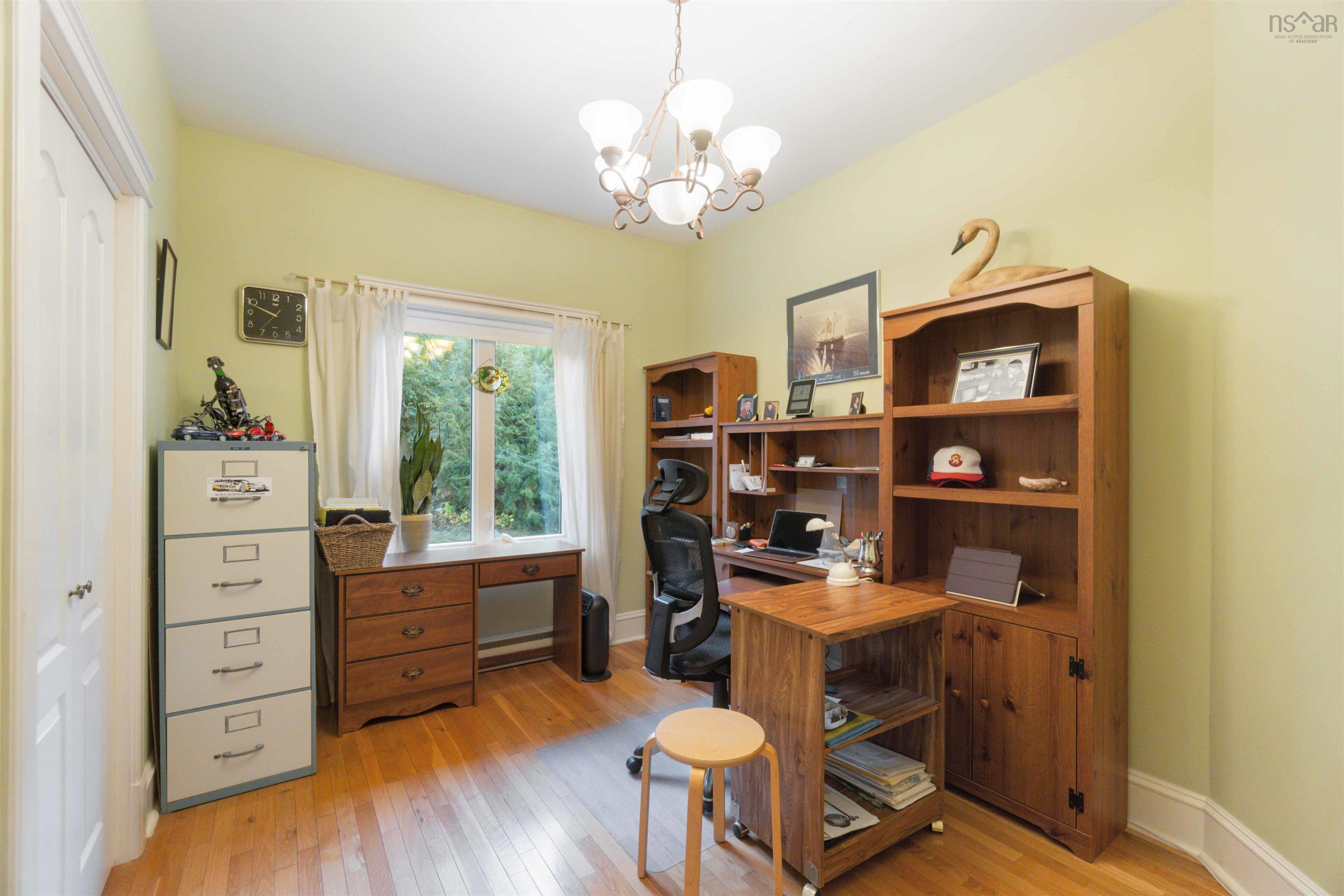 $697,500.00: 93 Ronald Avenue, Cambridge