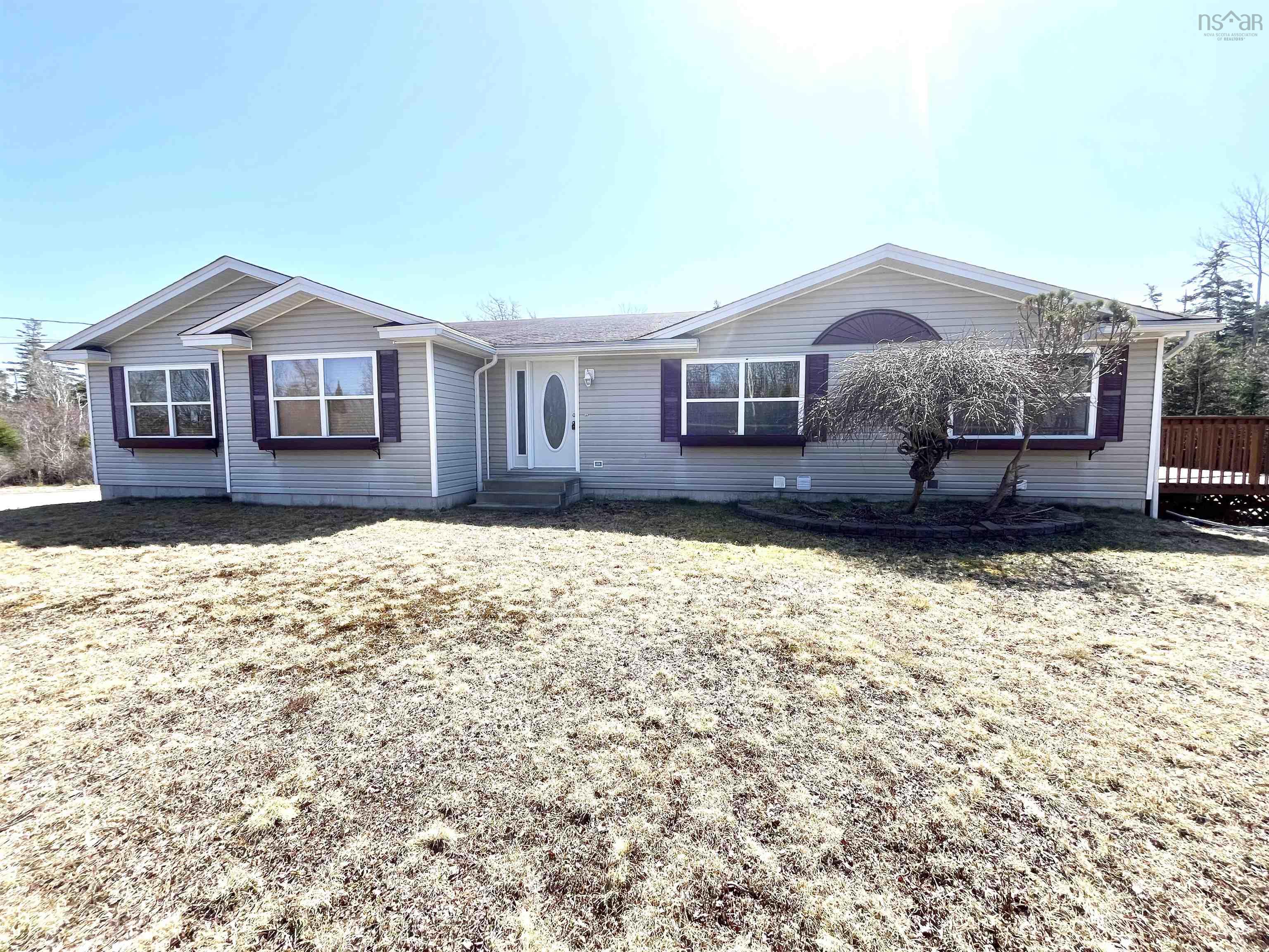 $530,000.00: 2905 Highway 3, Brass Hill