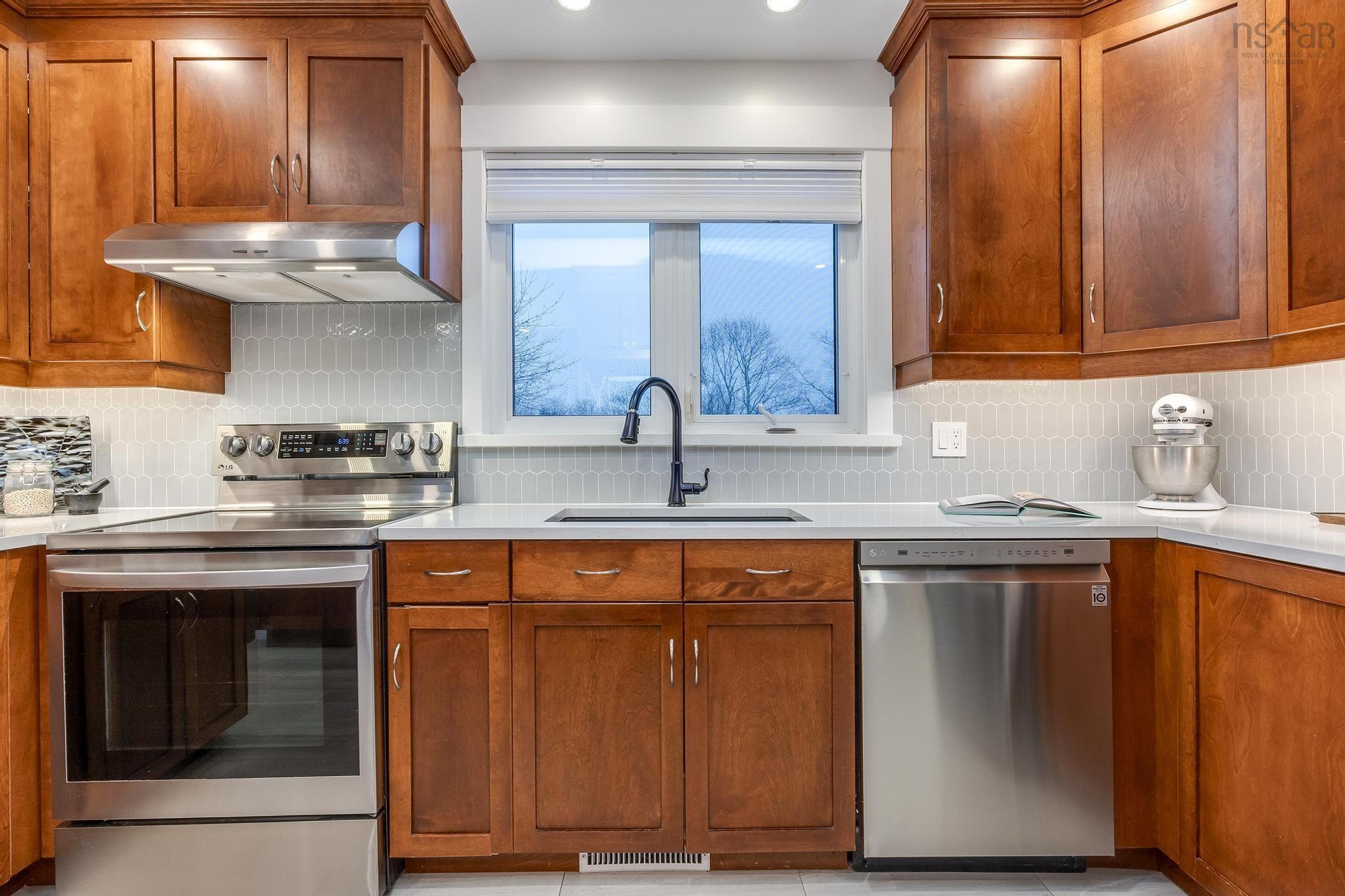 $789,900.00: 30 Westgate Drive, Halifax