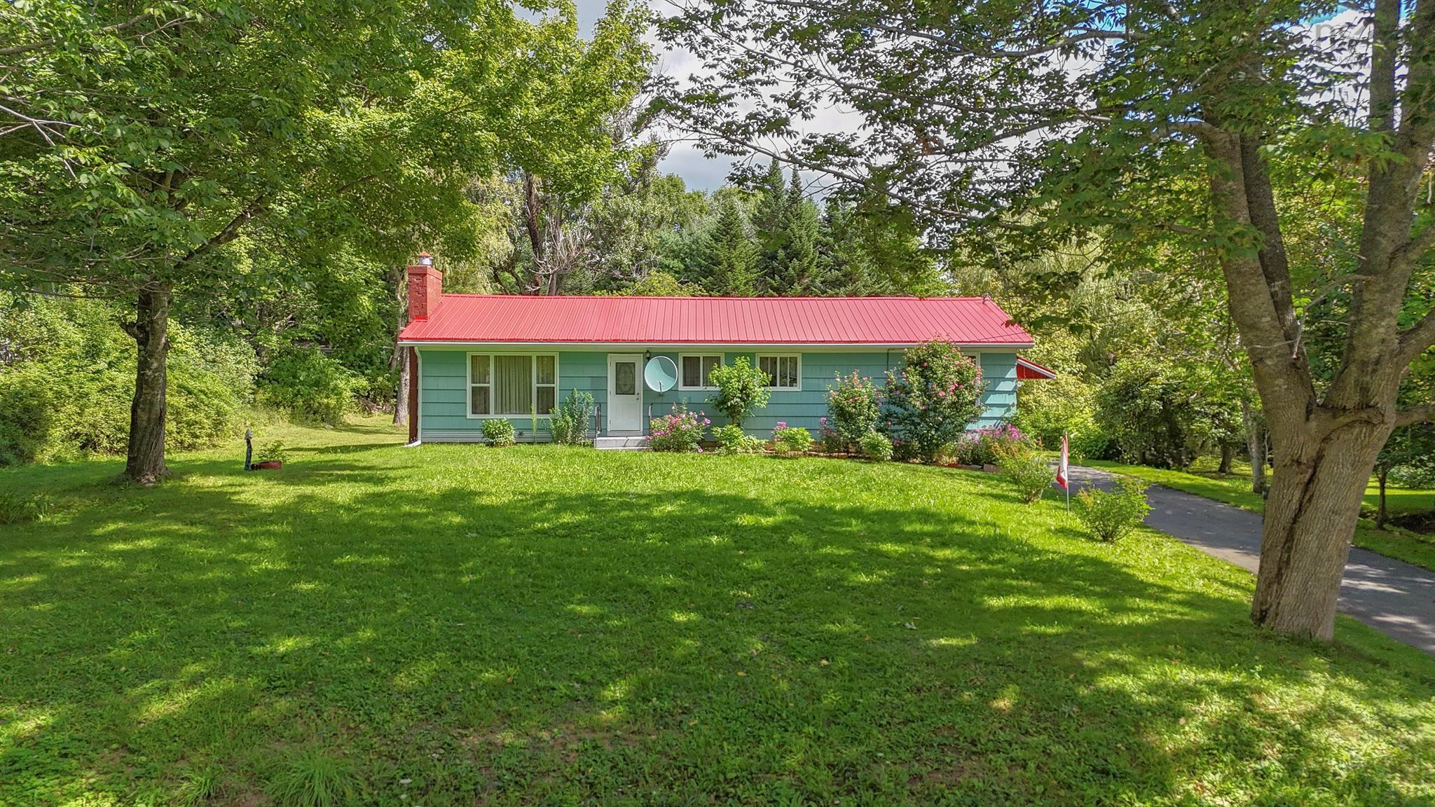 $379,900.00: 452 Oakhill Road, Oakhill