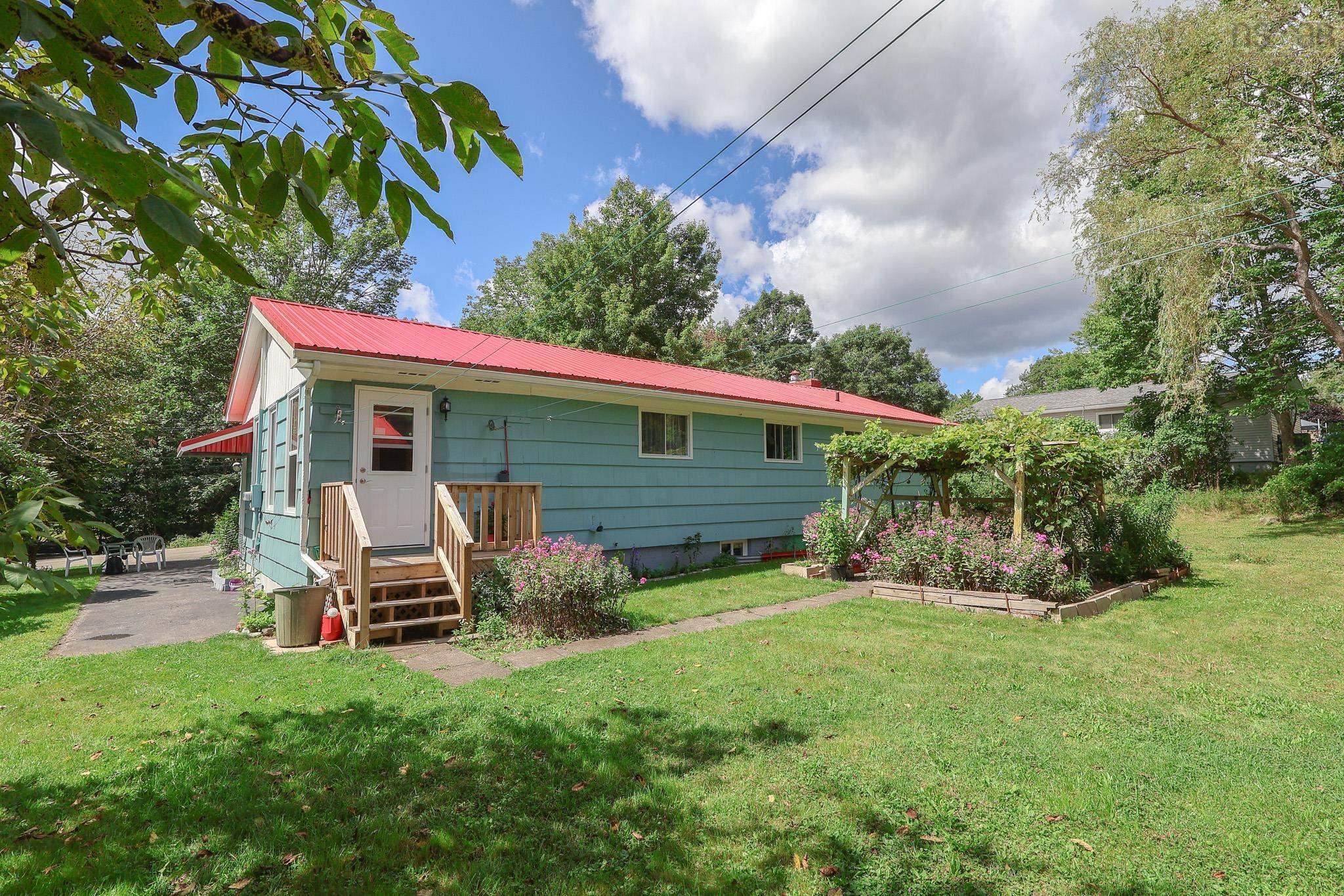 $379,900.00: 452 Oakhill Road, Oakhill