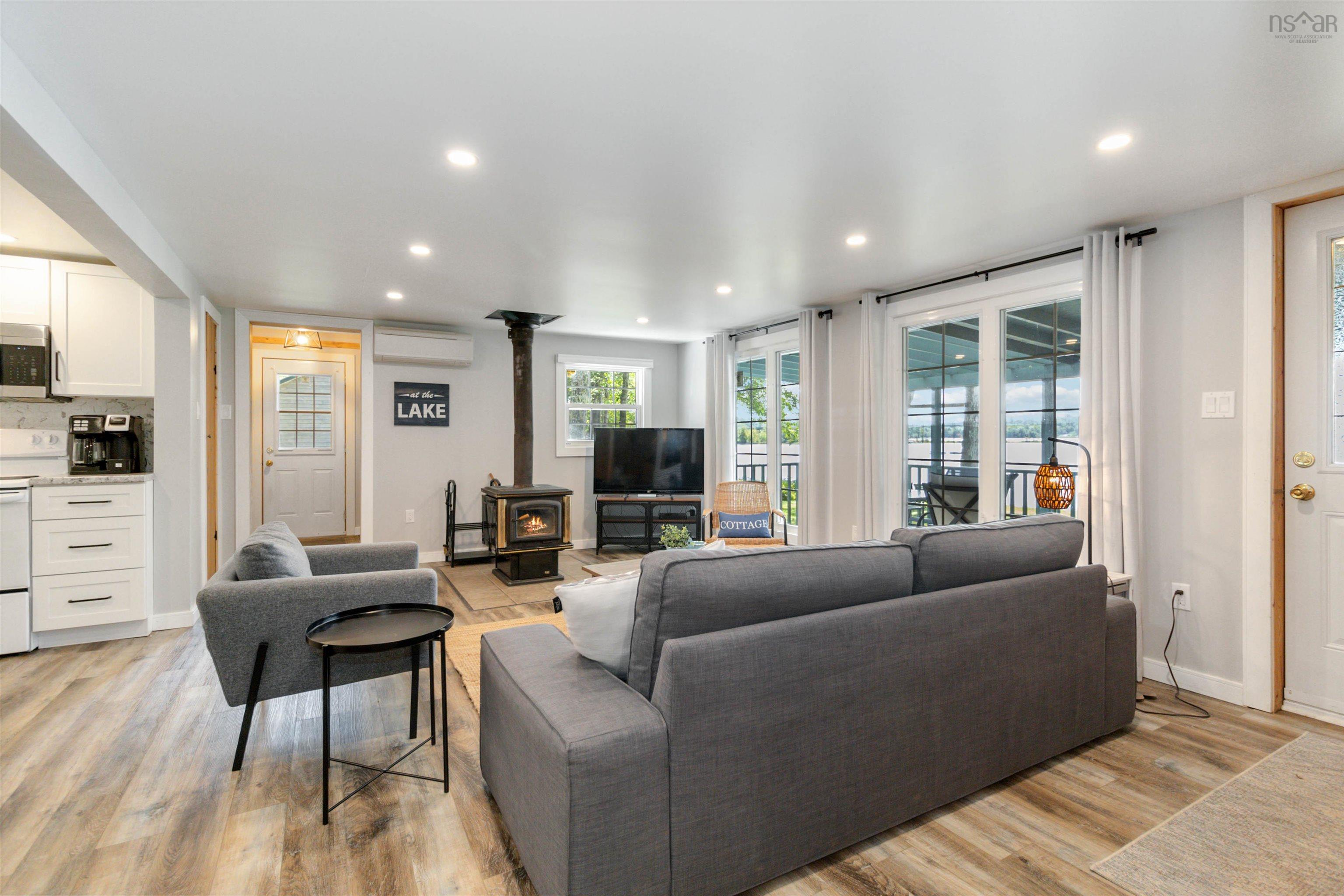 $569,900.00: 507 & 521 Keddy Cove Road, Molega Lake